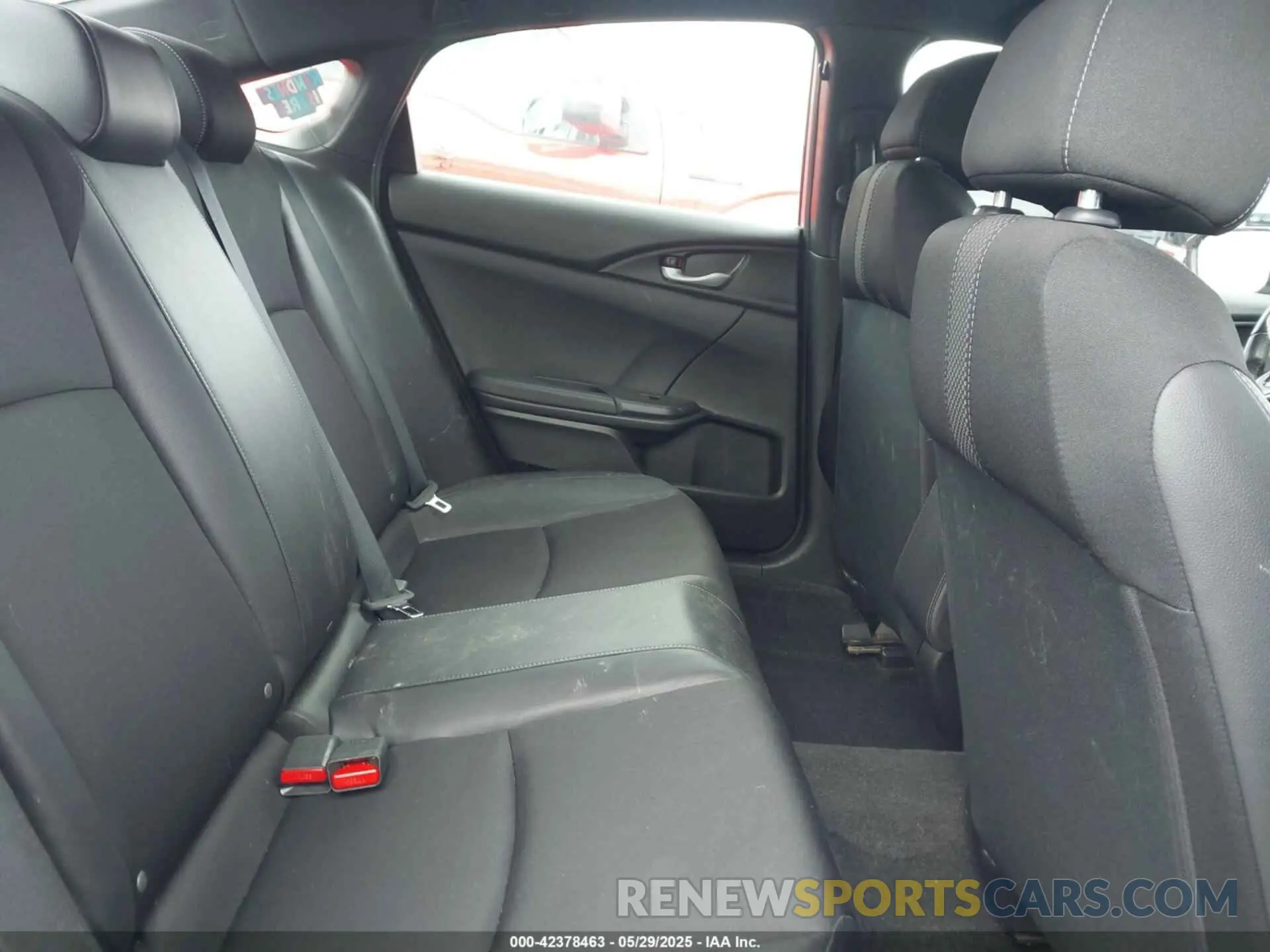 8 Photograph of a damaged car 2HGFC2F83KH527766 HONDA CIVIC 2019