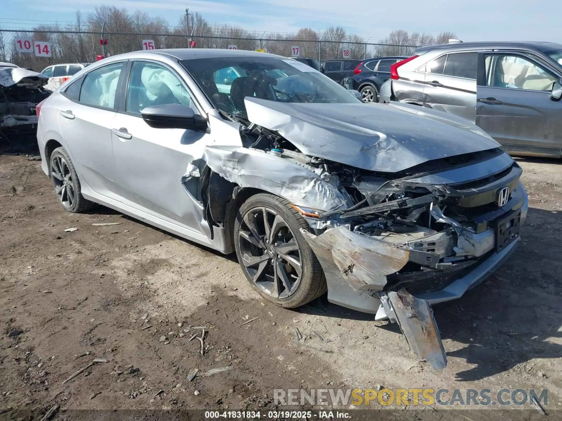 1 Photograph of a damaged car 2HGFC2F83KH542347 HONDA CIVIC 2019