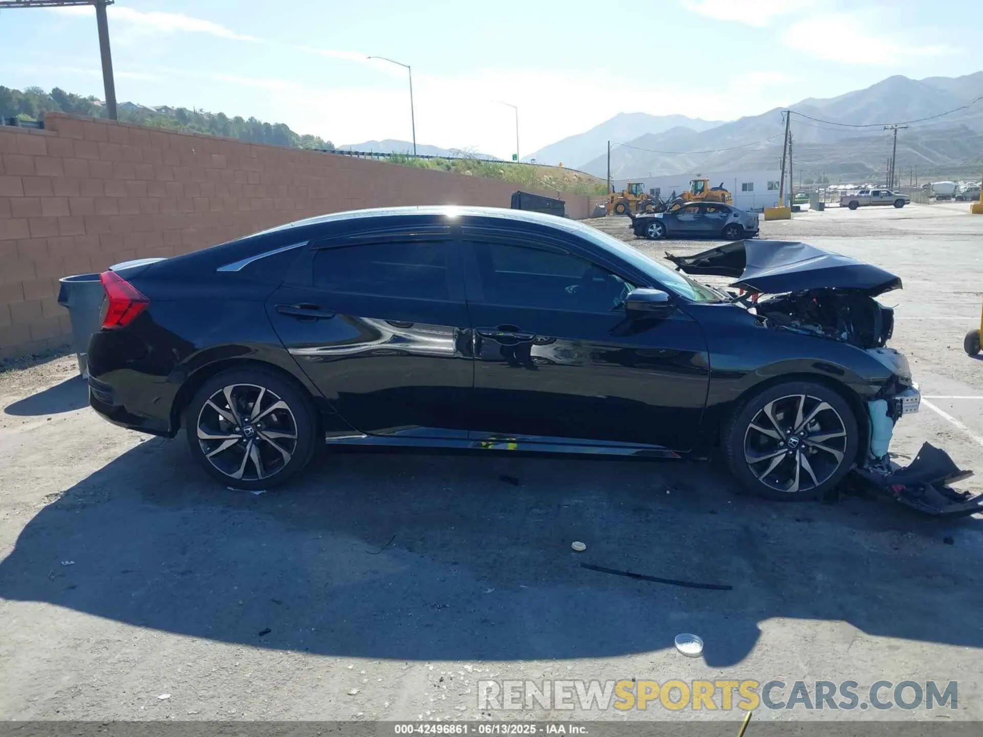 13 Photograph of a damaged car 2HGFC2F83KH543689 HONDA CIVIC 2019