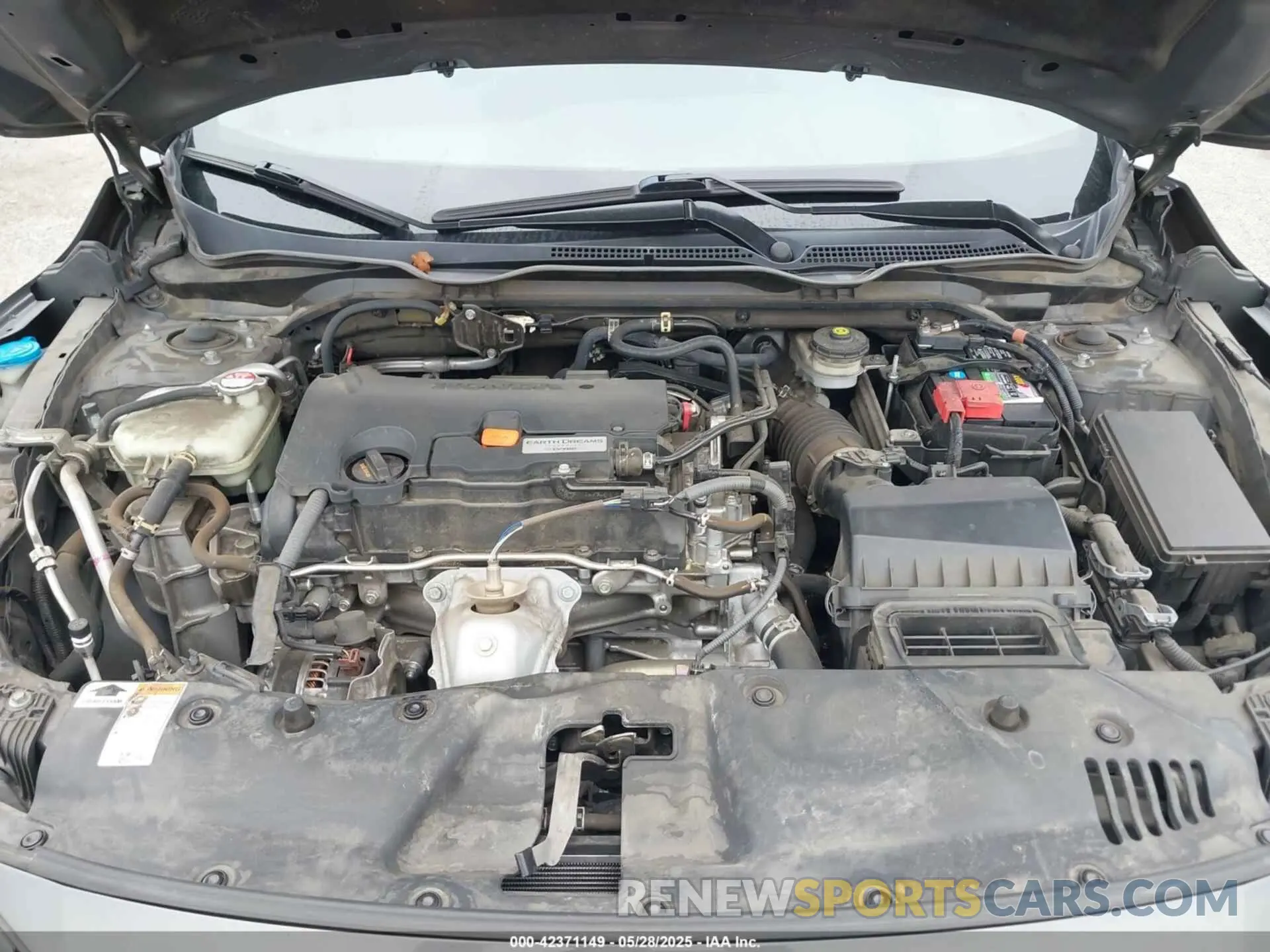 10 Photograph of a damaged car 2HGFC2F83KH584081 HONDA CIVIC 2019