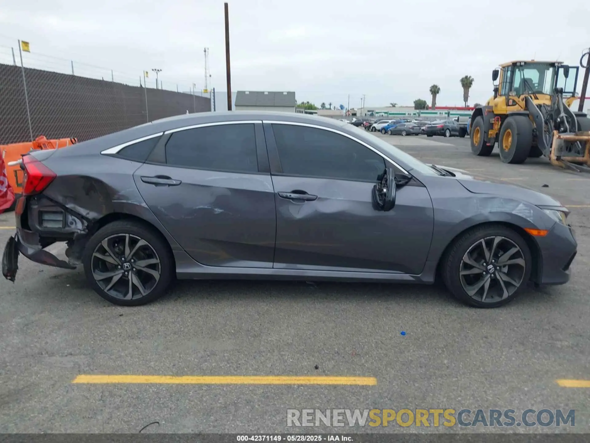 13 Photograph of a damaged car 2HGFC2F83KH584081 HONDA CIVIC 2019