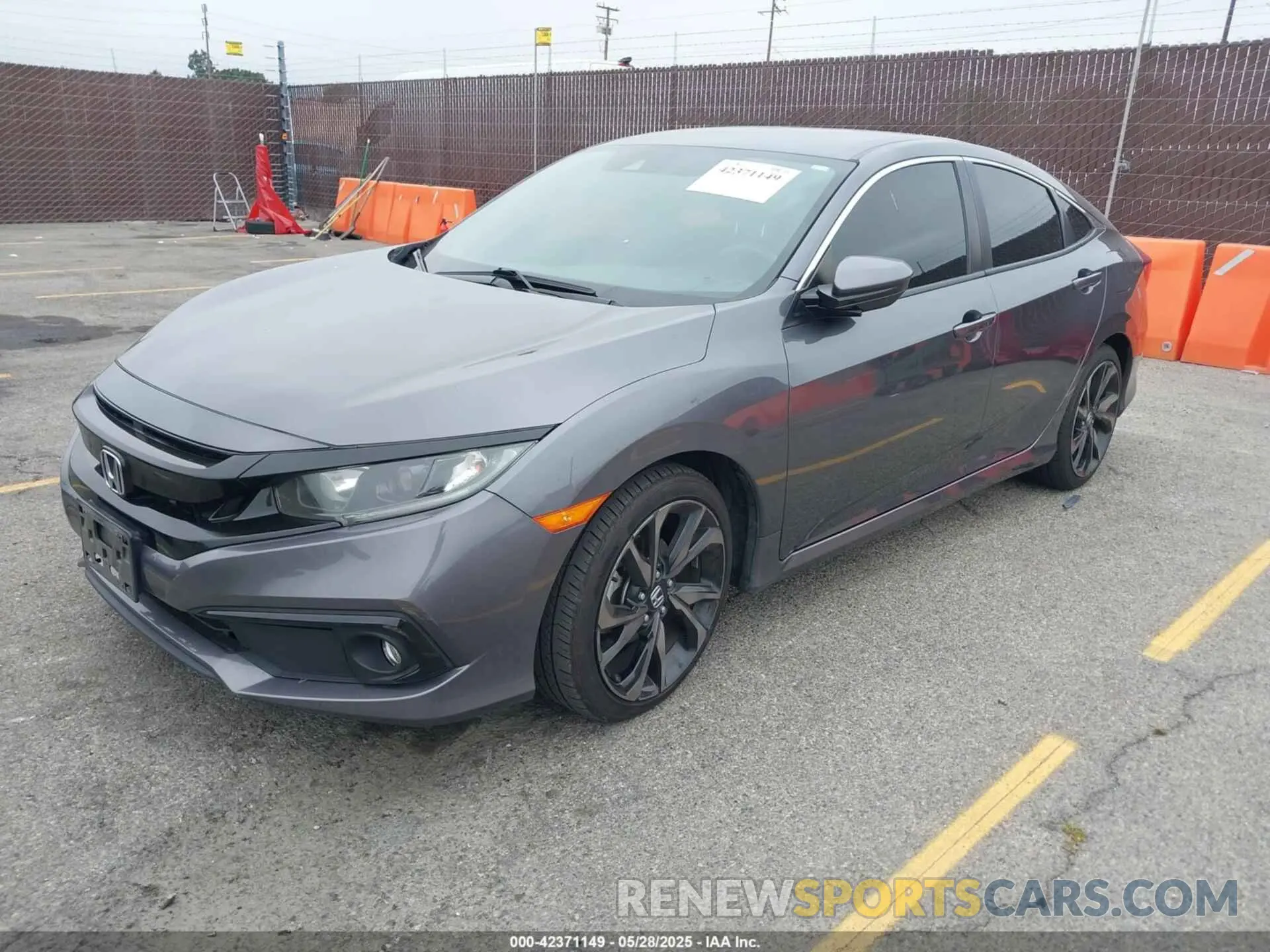2 Photograph of a damaged car 2HGFC2F83KH584081 HONDA CIVIC 2019