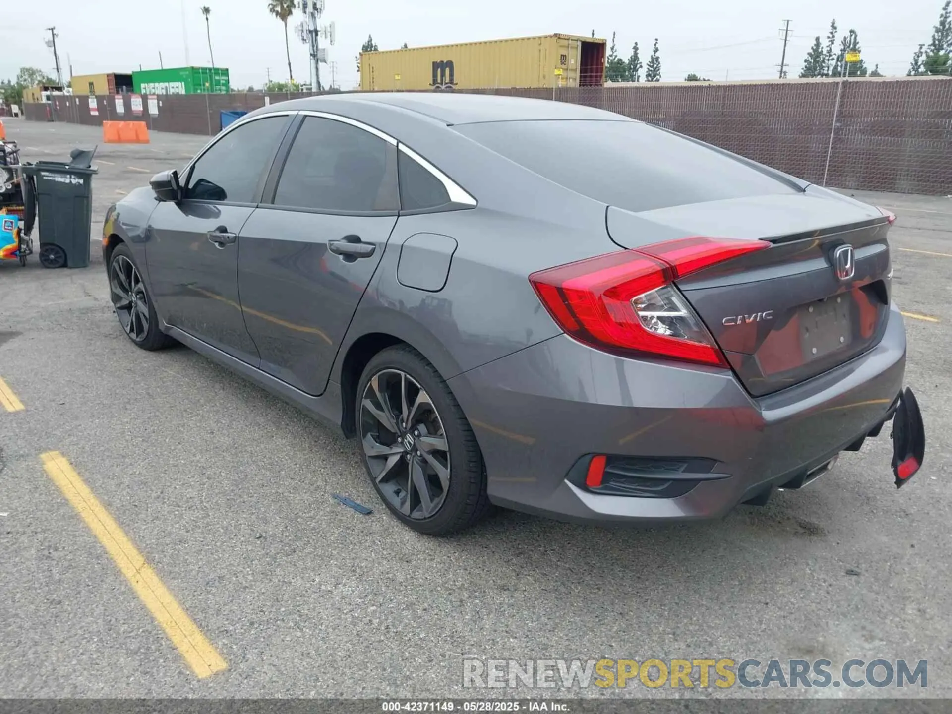 3 Photograph of a damaged car 2HGFC2F83KH584081 HONDA CIVIC 2019