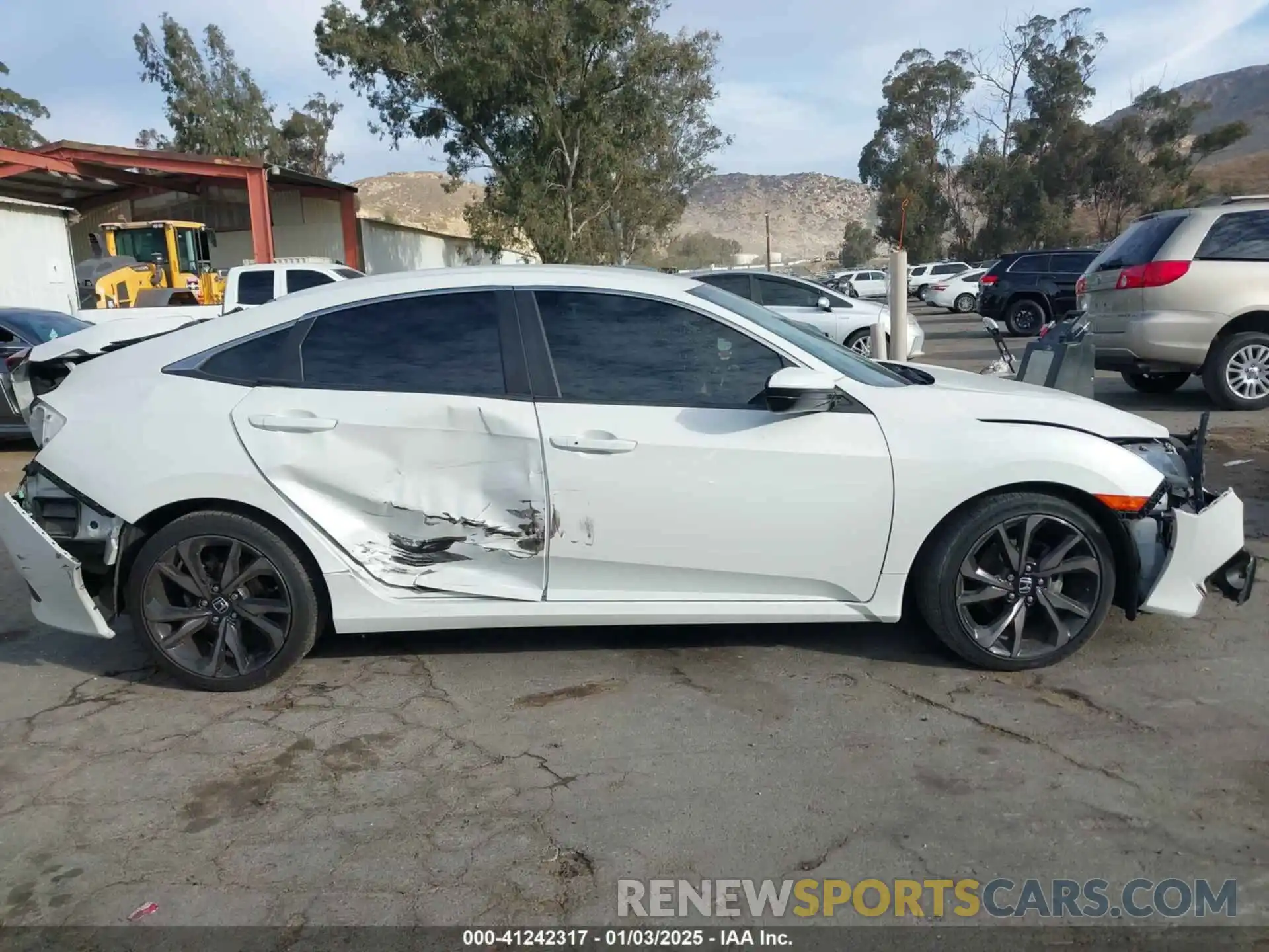 13 Photograph of a damaged car 2HGFC2F84KH523029 HONDA CIVIC 2019