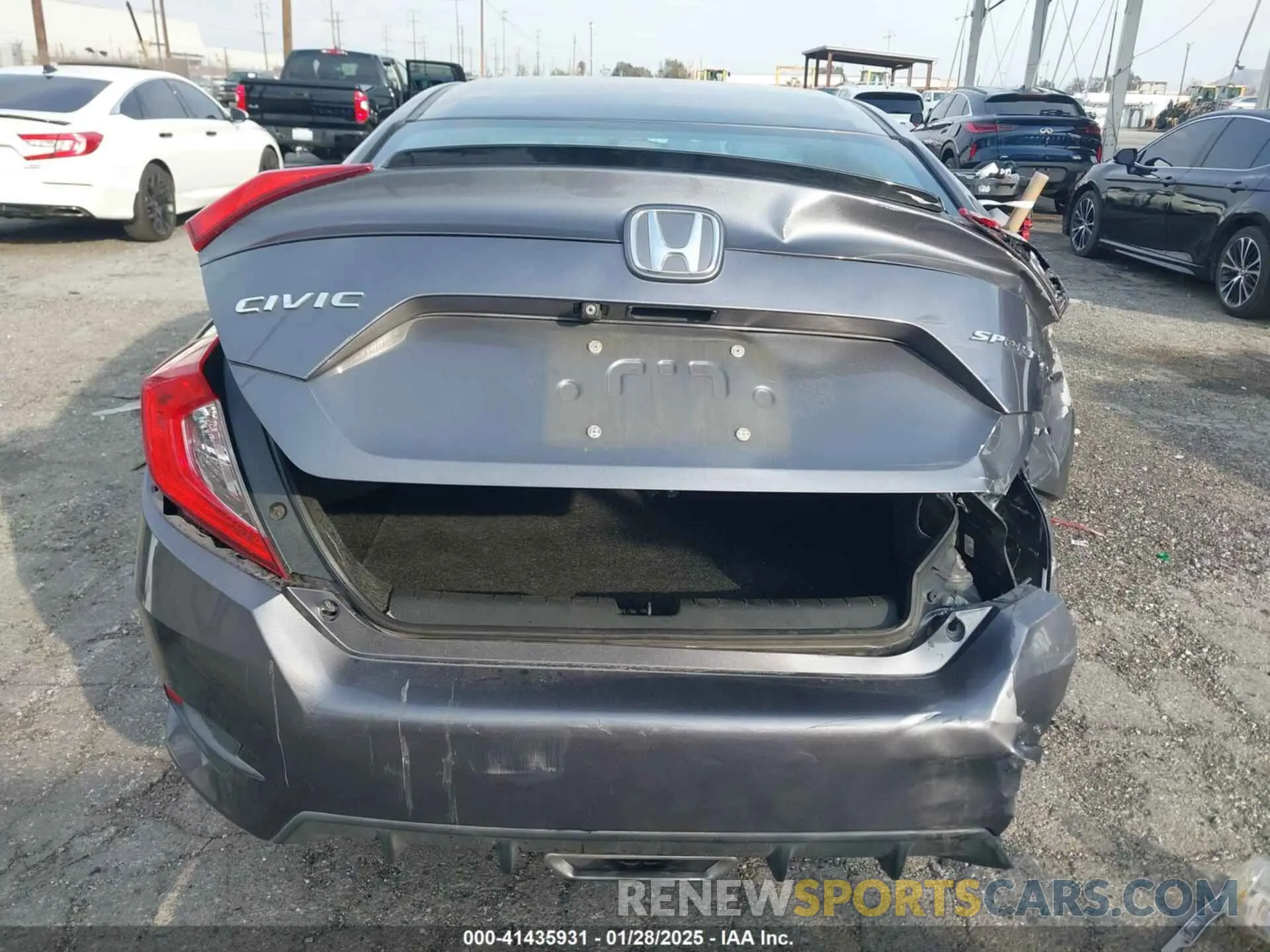 16 Photograph of a damaged car 2HGFC2F84KH530157 HONDA CIVIC 2019