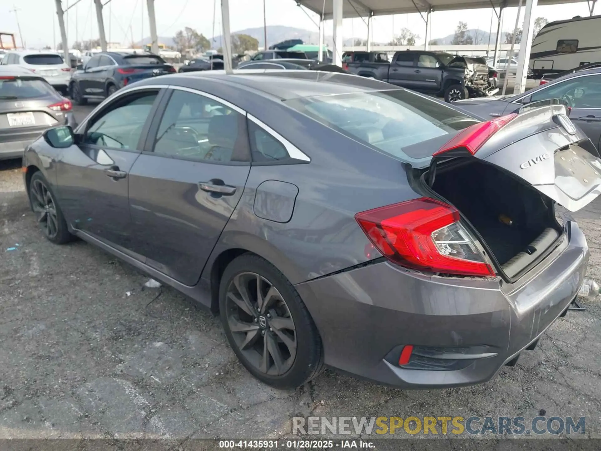 3 Photograph of a damaged car 2HGFC2F84KH530157 HONDA CIVIC 2019