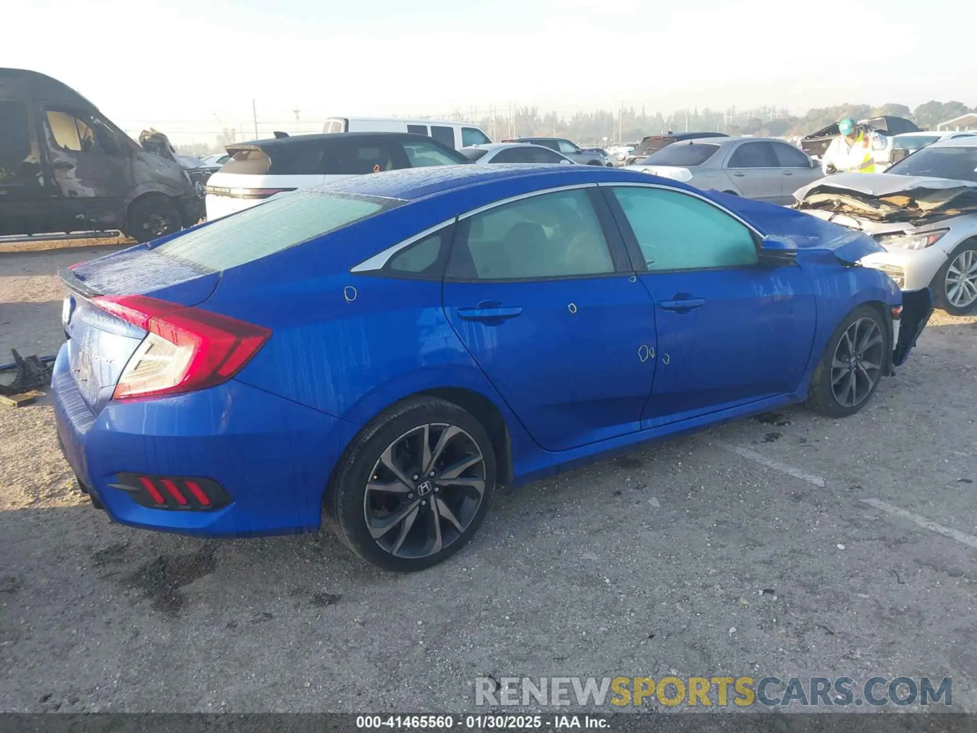 4 Photograph of a damaged car 2HGFC2F84KH586468 HONDA CIVIC 2019