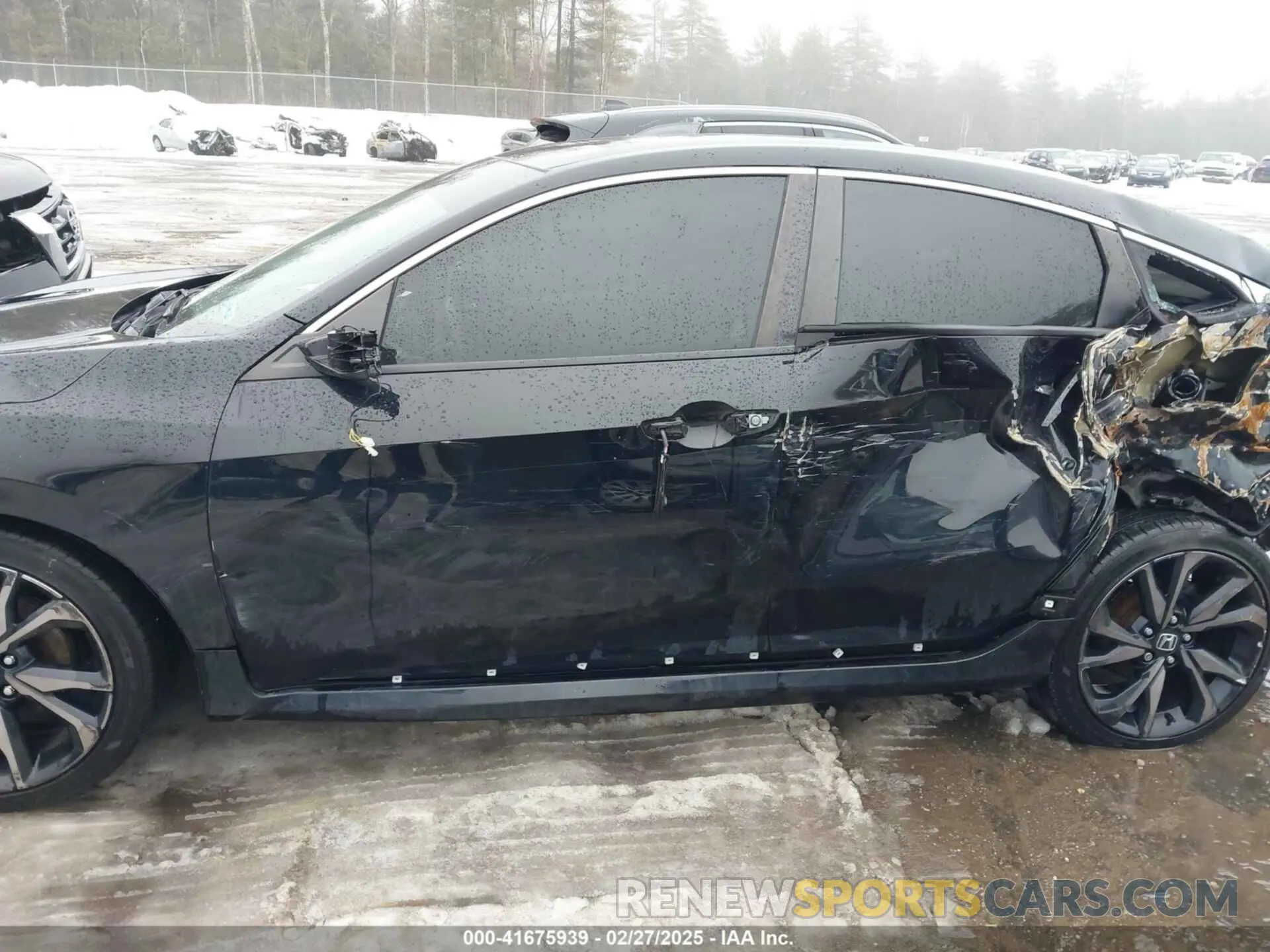 14 Photograph of a damaged car 2HGFC2F84KH590486 HONDA CIVIC 2019