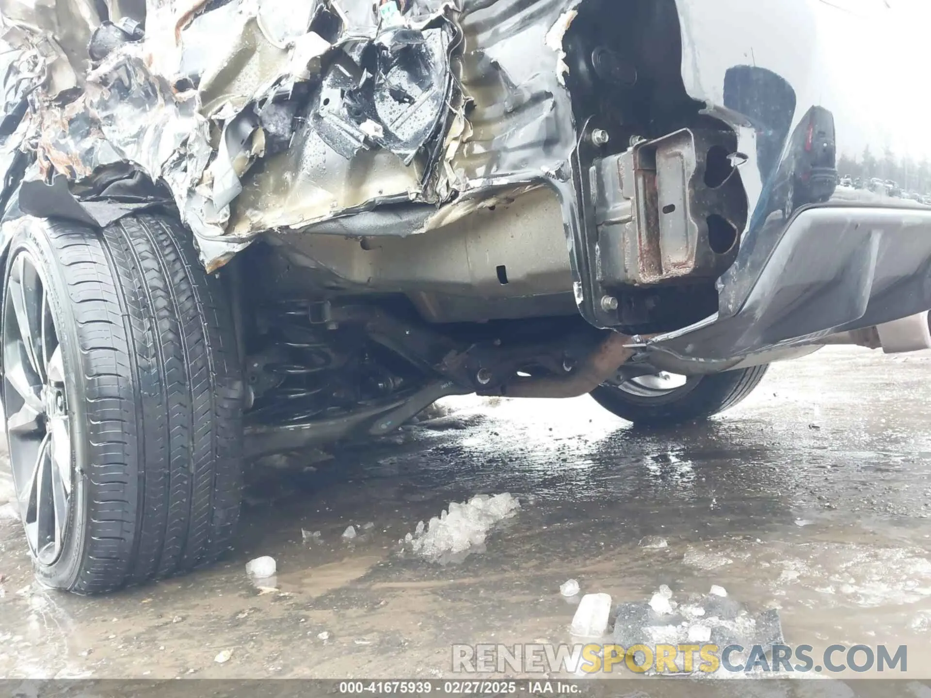 17 Photograph of a damaged car 2HGFC2F84KH590486 HONDA CIVIC 2019