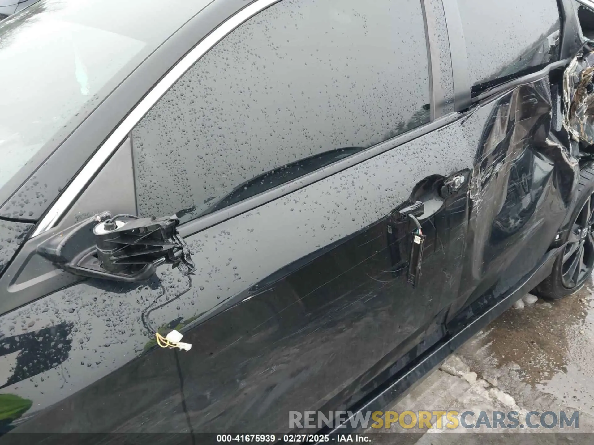 18 Photograph of a damaged car 2HGFC2F84KH590486 HONDA CIVIC 2019