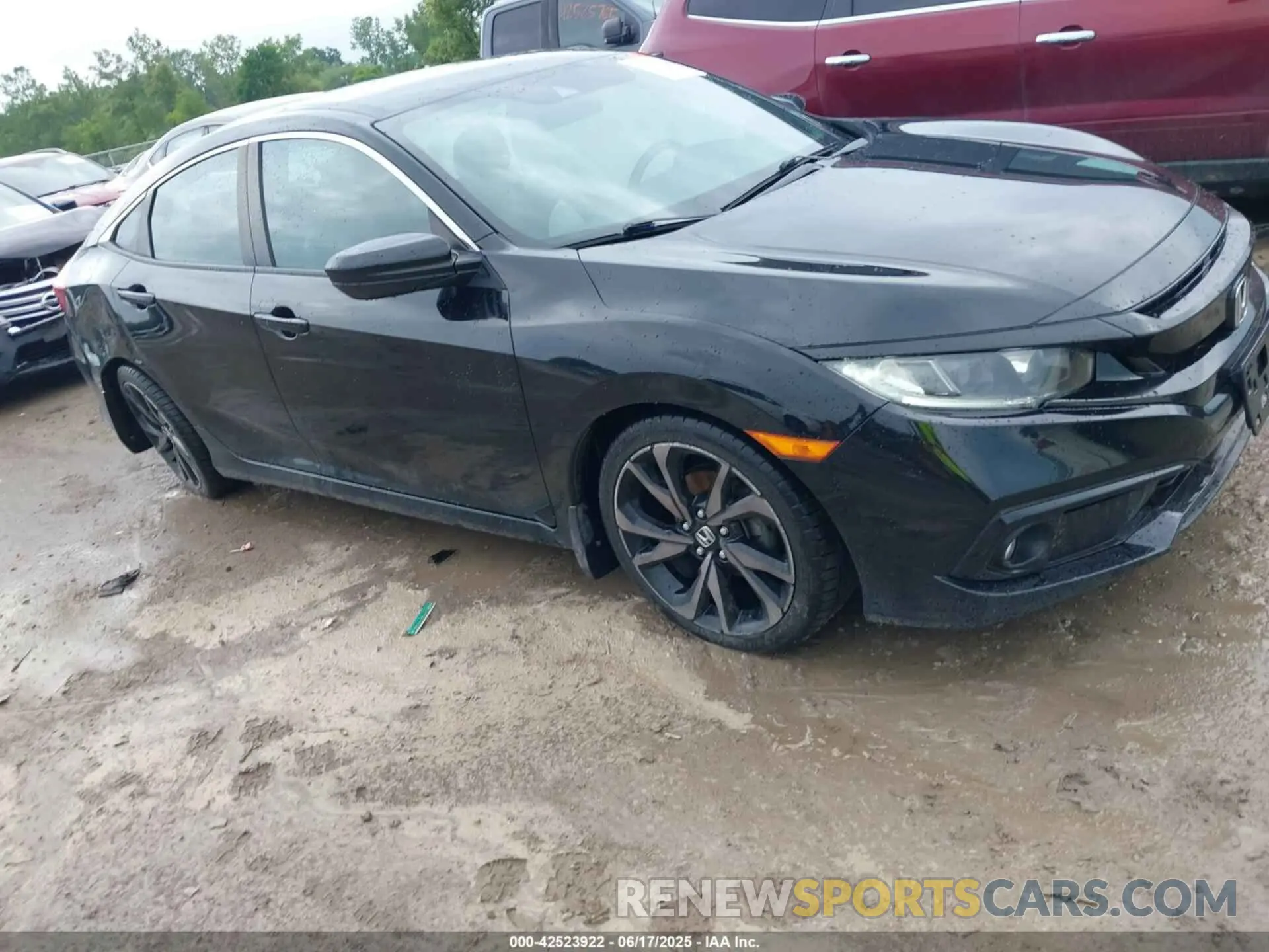 13 Photograph of a damaged car 2HGFC2F85KH514081 HONDA CIVIC 2019