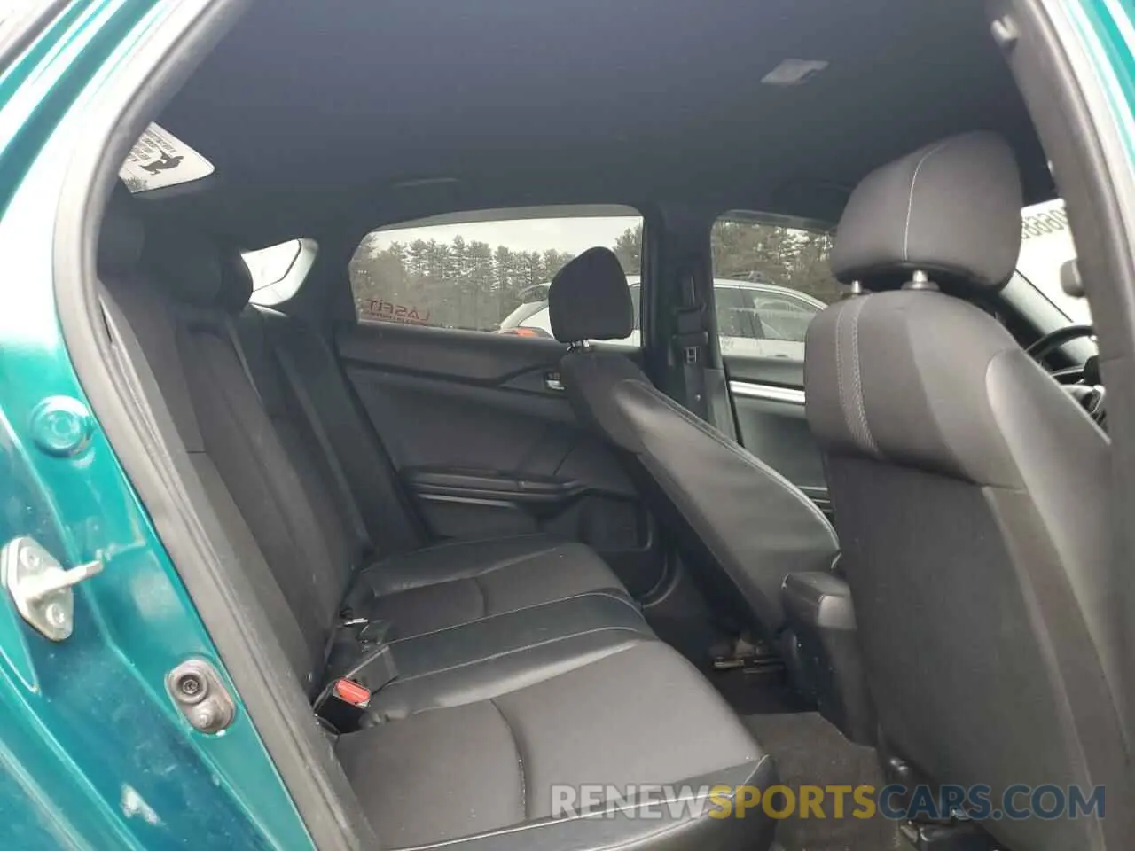 10 Photograph of a damaged car 2HGFC2F85KH539837 HONDA CIVIC 2019
