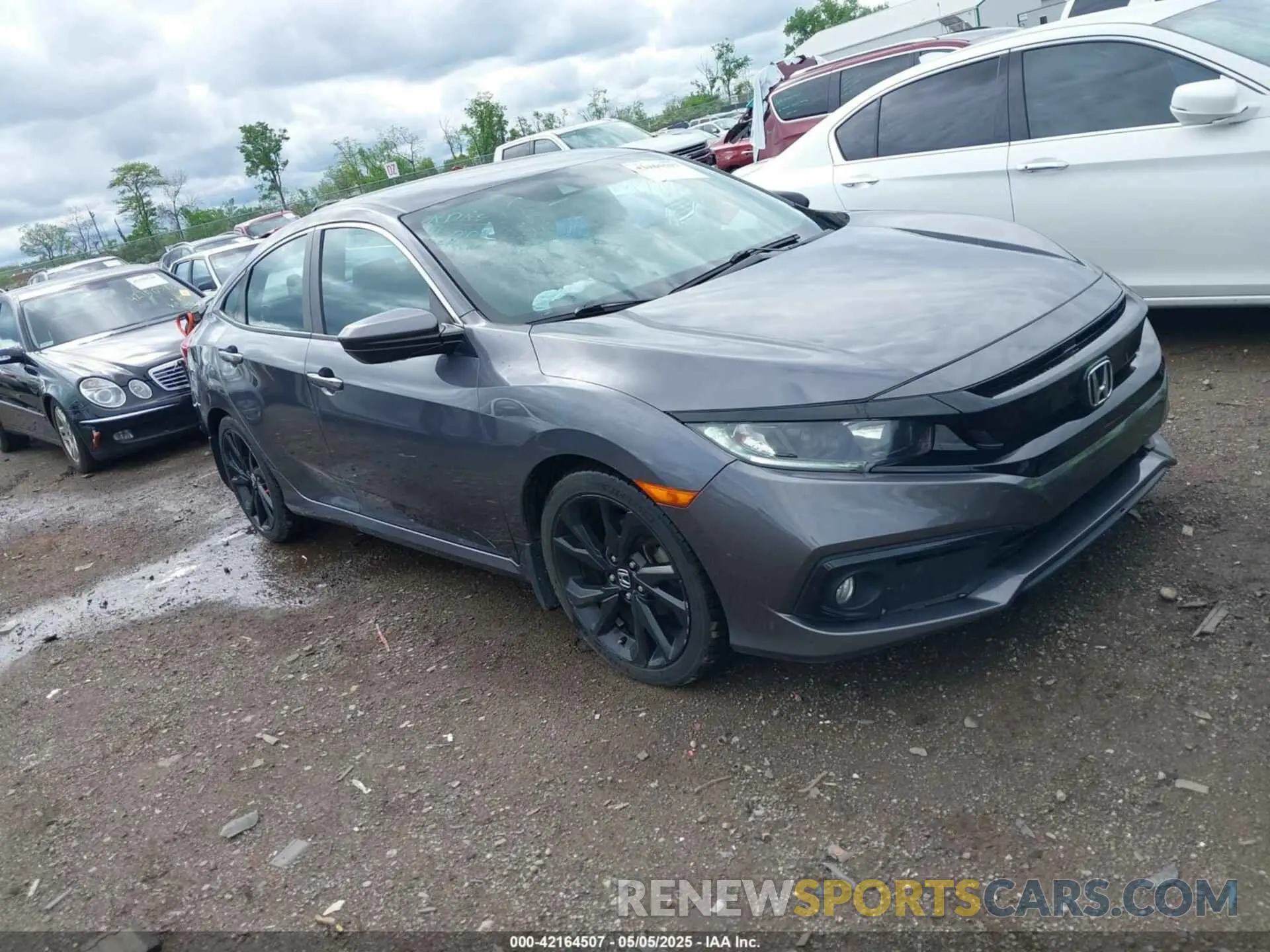1 Photograph of a damaged car 2HGFC2F85KH547226 HONDA CIVIC 2019