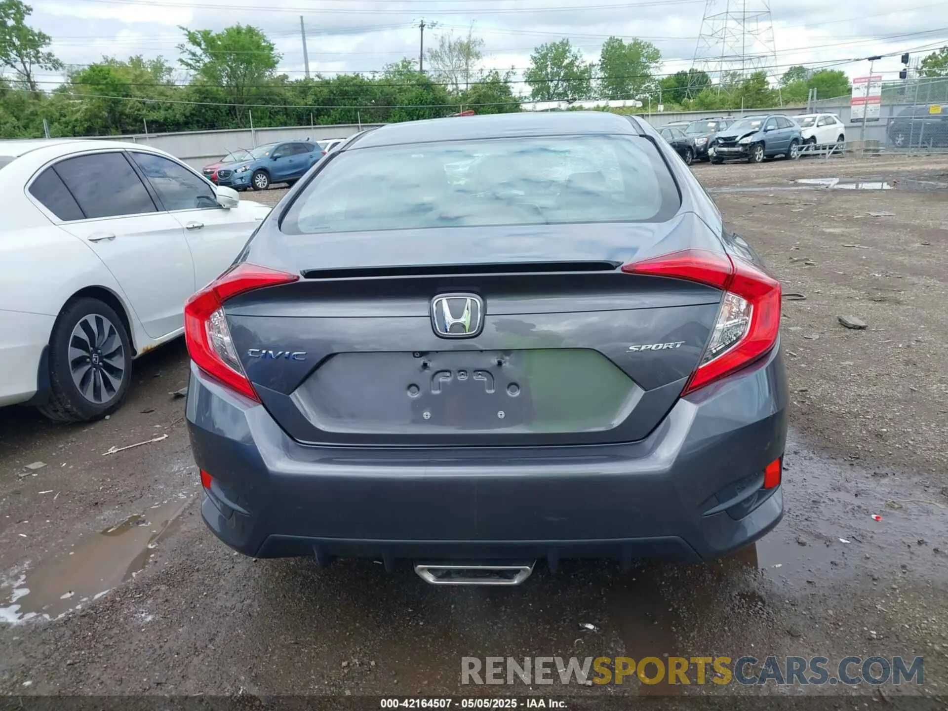 16 Photograph of a damaged car 2HGFC2F85KH547226 HONDA CIVIC 2019