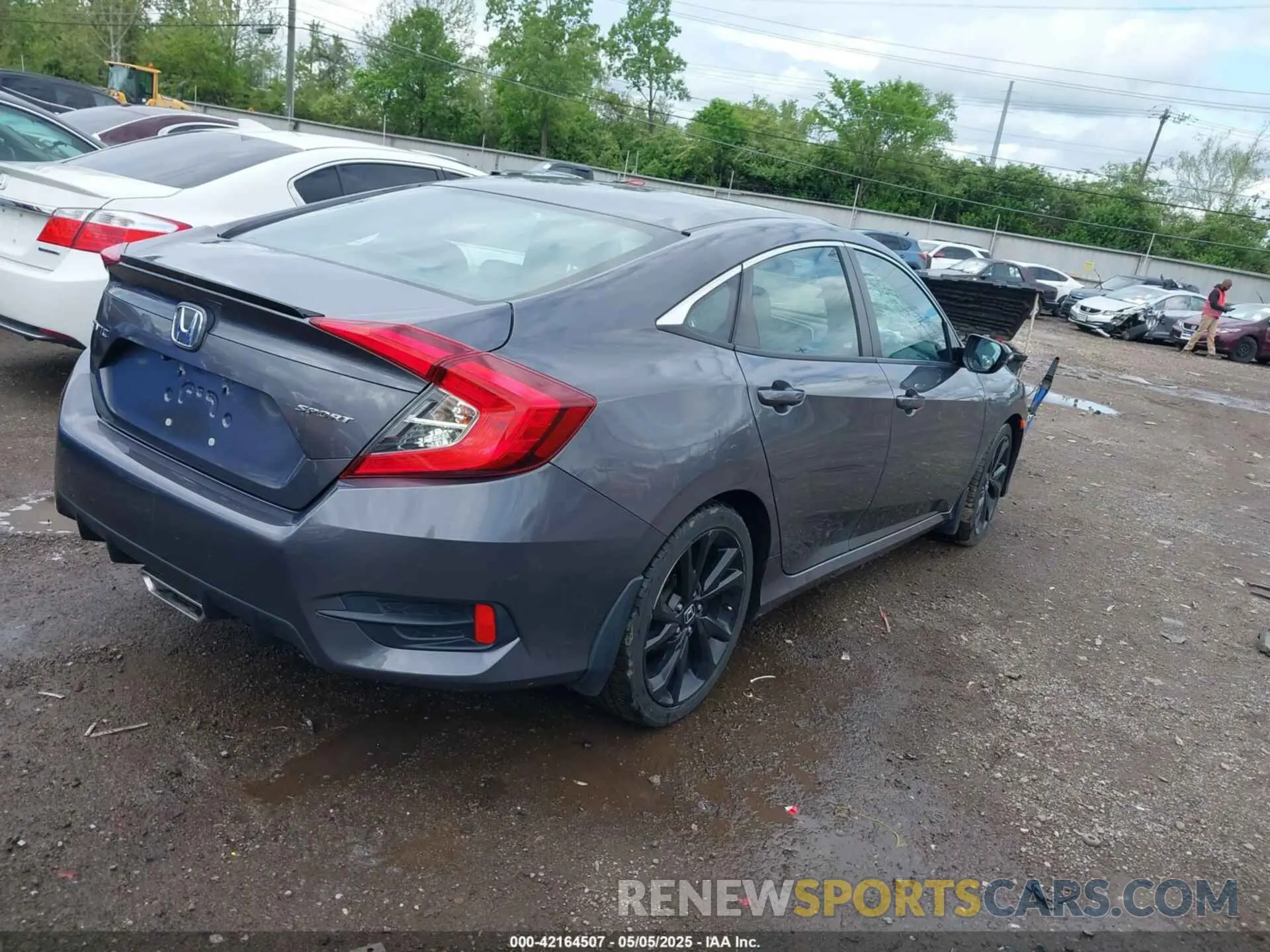 4 Photograph of a damaged car 2HGFC2F85KH547226 HONDA CIVIC 2019