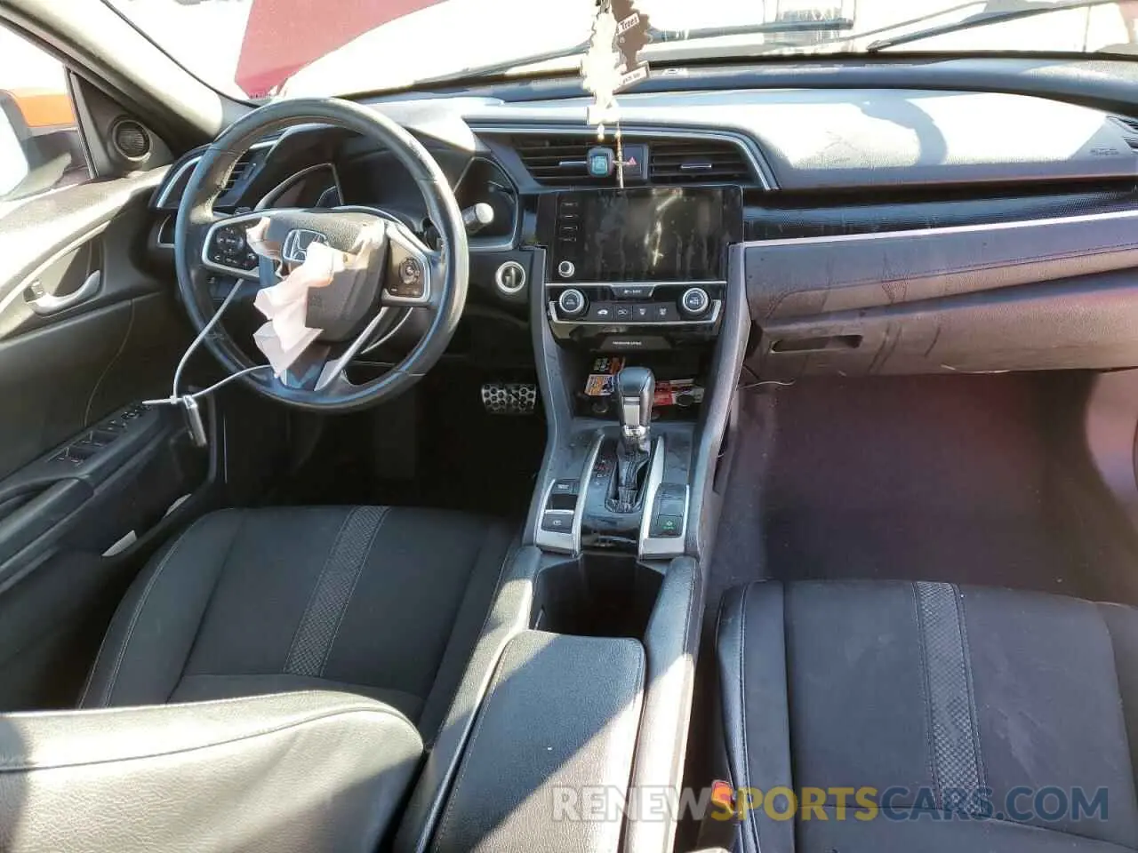 8 Photograph of a damaged car 2HGFC2F85KH550921 HONDA CIVIC 2019