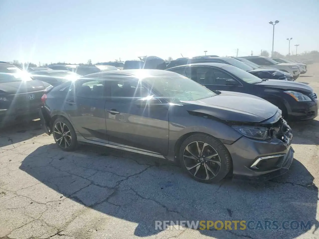 4 Photograph of a damaged car 2HGFC2F85KH581389 HONDA CIVIC 2019