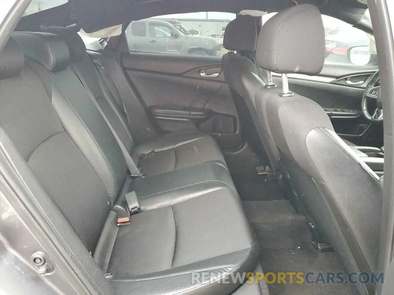 10 Photograph of a damaged car 2HGFC2F85KH591520 HONDA CIVIC 2019