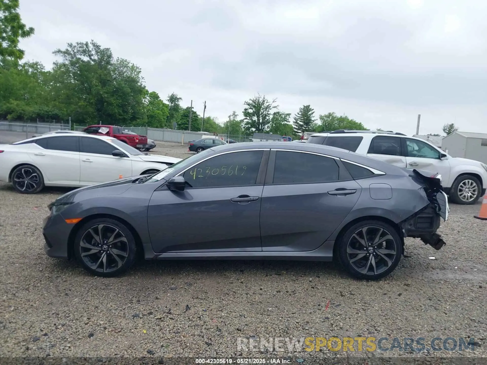 14 Photograph of a damaged car 2HGFC2F86KH517880 HONDA CIVIC 2019