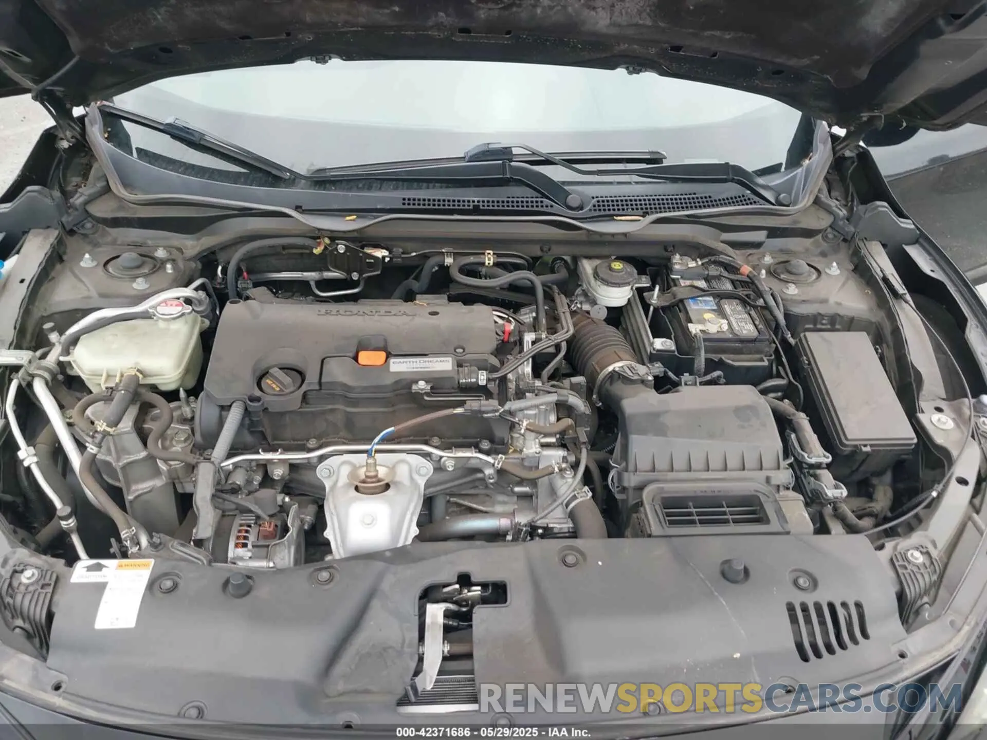 10 Photograph of a damaged car 2HGFC2F86KH551835 HONDA CIVIC 2019