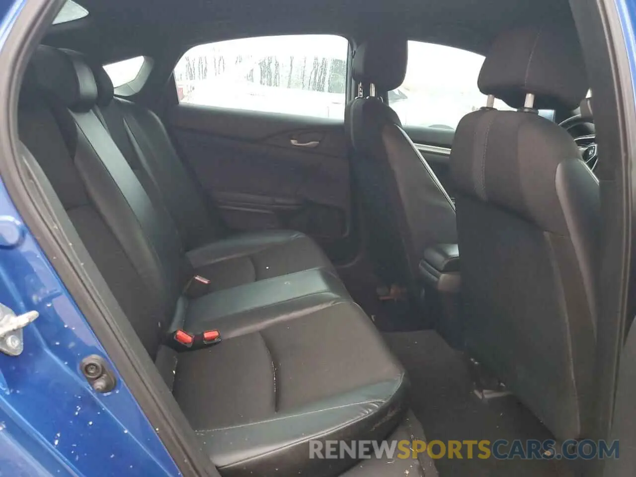 10 Photograph of a damaged car 2HGFC2F86KH605229 HONDA CIVIC 2019