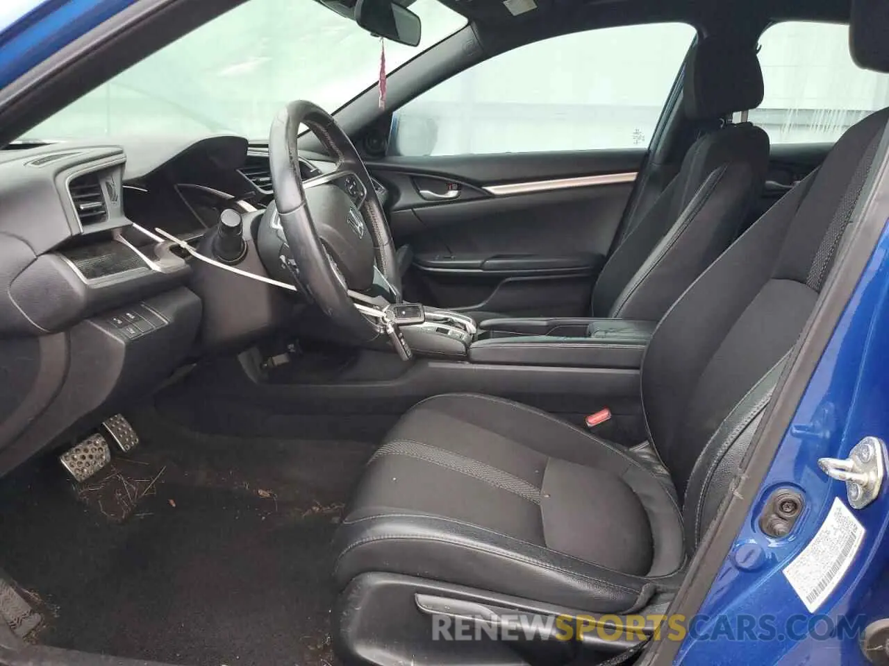 7 Photograph of a damaged car 2HGFC2F86KH605229 HONDA CIVIC 2019