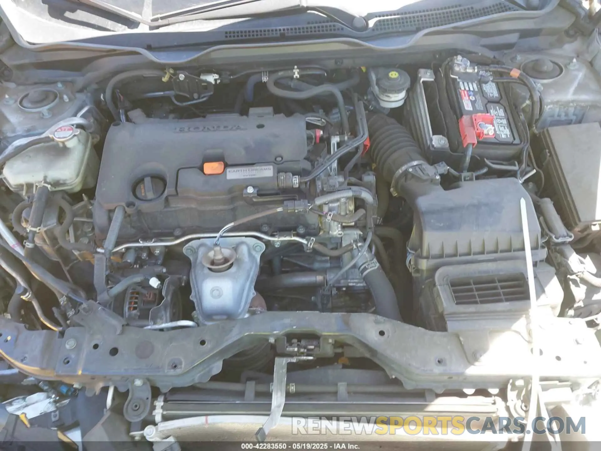 10 Photograph of a damaged car 2HGFC2F86KH605828 HONDA CIVIC 2019