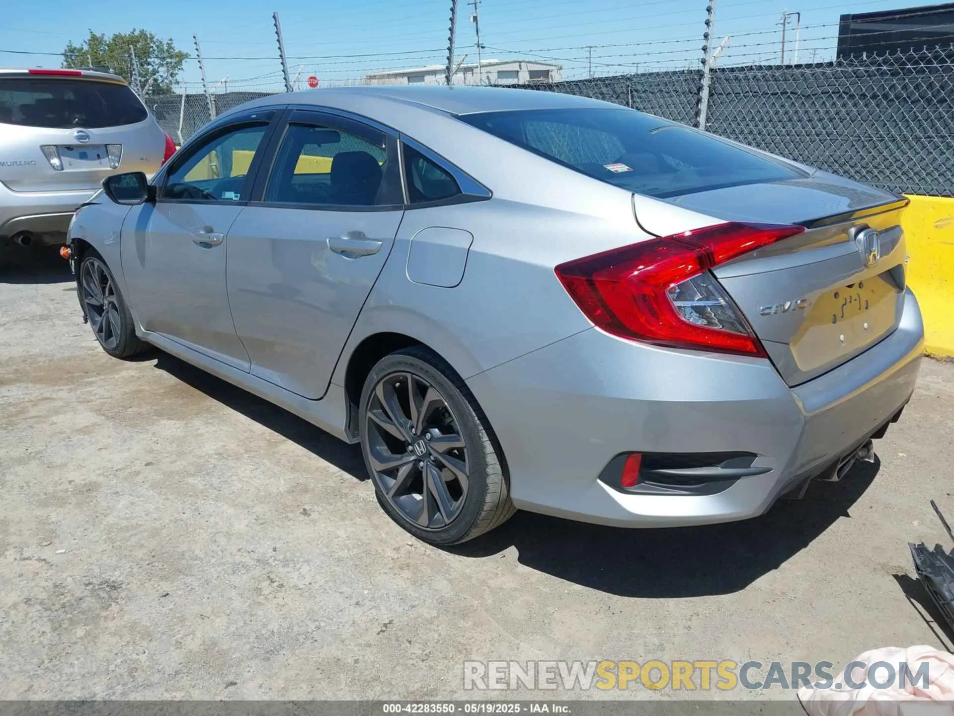3 Photograph of a damaged car 2HGFC2F86KH605828 HONDA CIVIC 2019