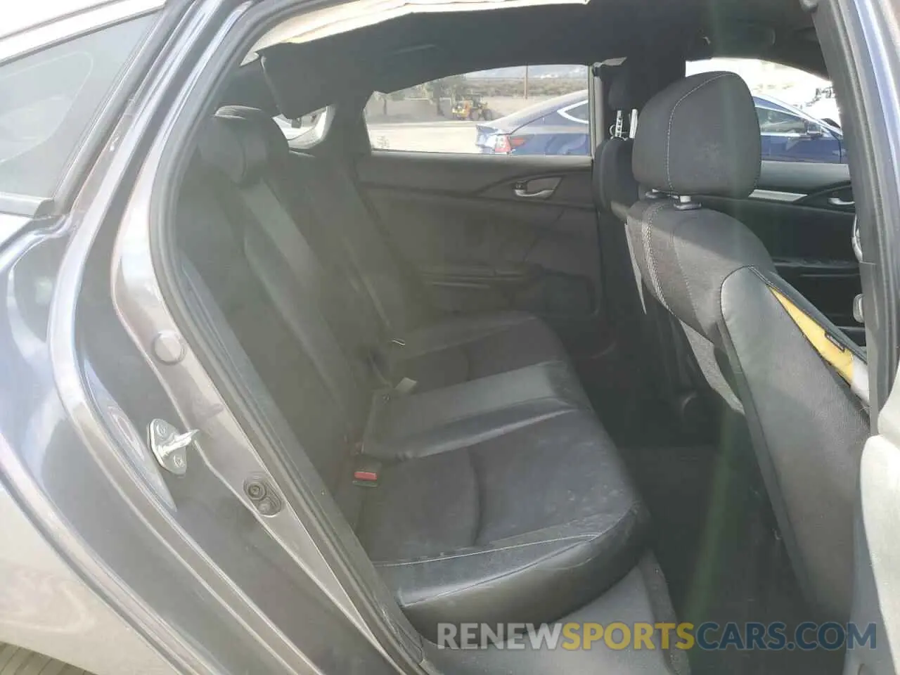 10 Photograph of a damaged car 2HGFC2F87KH502398 HONDA CIVIC 2019