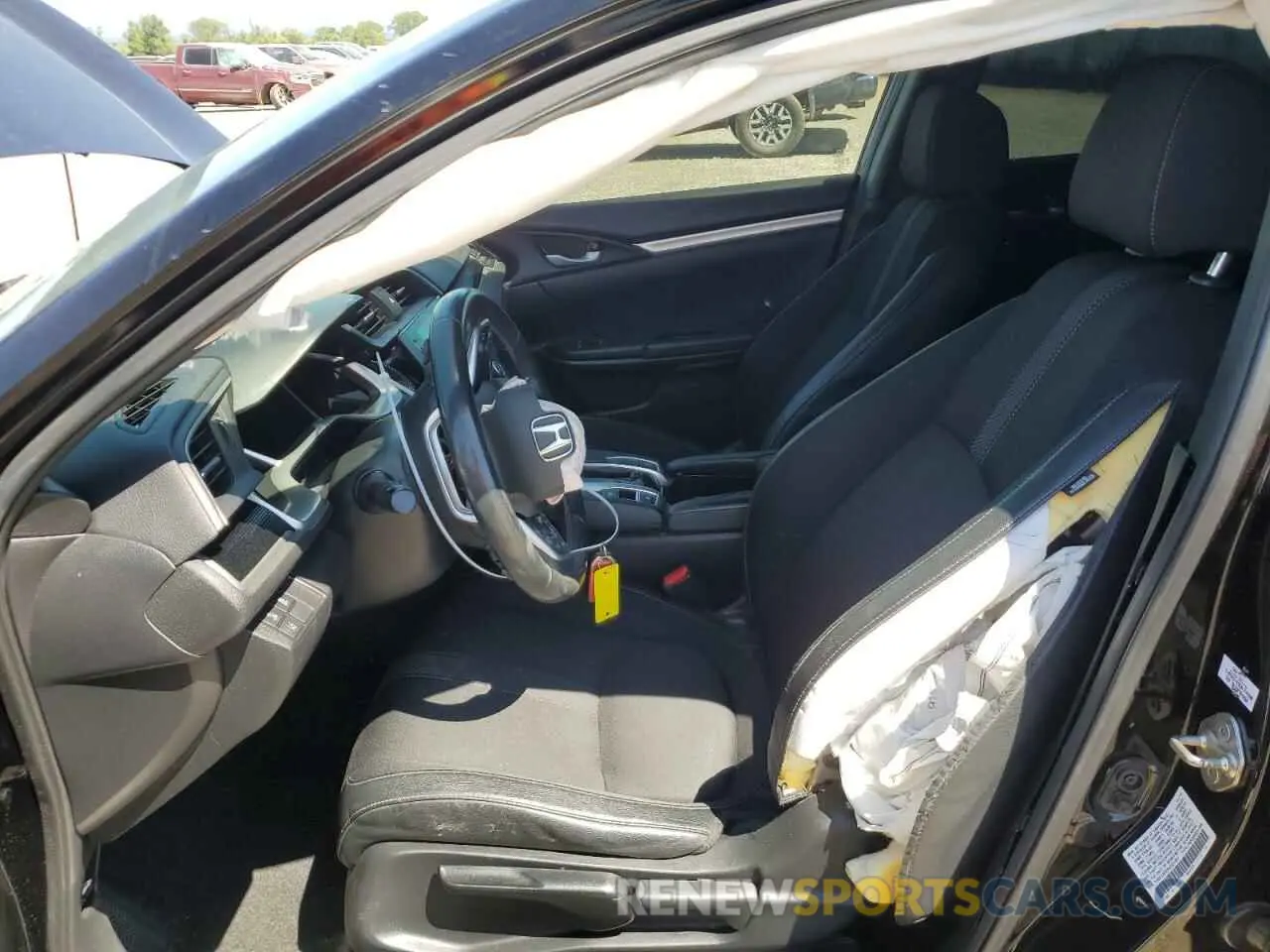 7 Photograph of a damaged car 2HGFC2F87KH531657 HONDA CIVIC 2019