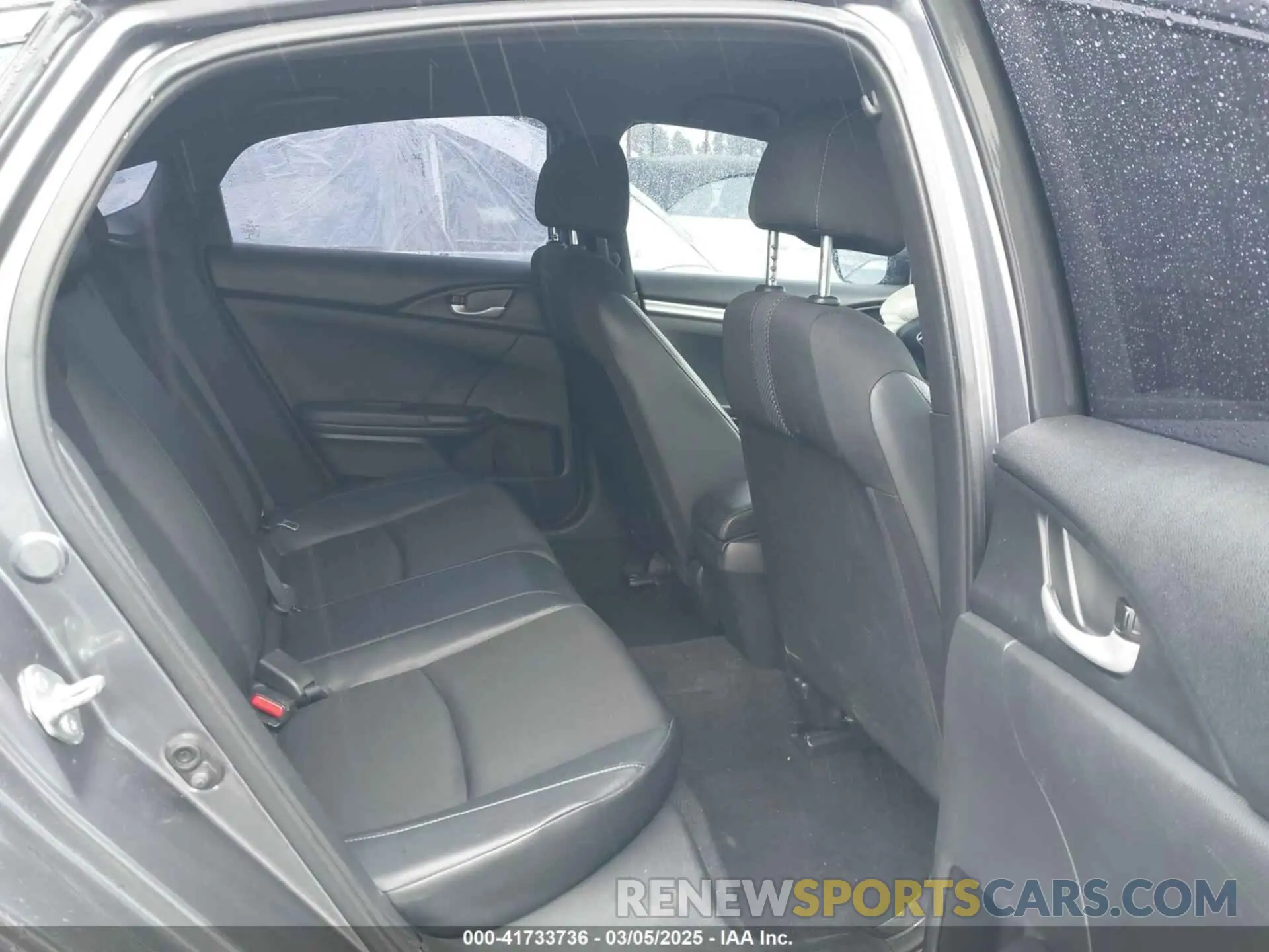 8 Photograph of a damaged car 2HGFC2F87KH535952 HONDA CIVIC 2019