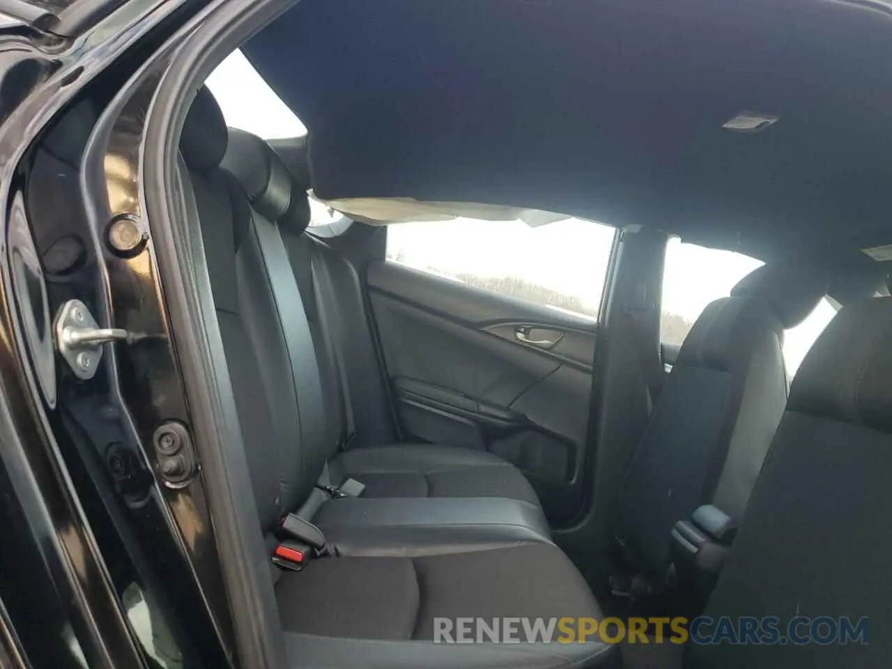 10 Photograph of a damaged car 2HGFC2F87KH574234 HONDA CIVIC 2019