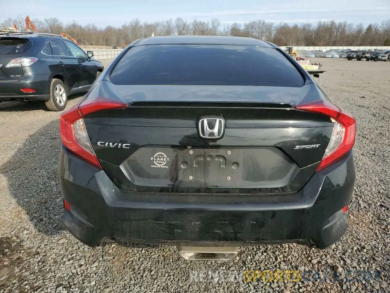 6 Photograph of a damaged car 2HGFC2F87KH584813 HONDA CIVIC 2019