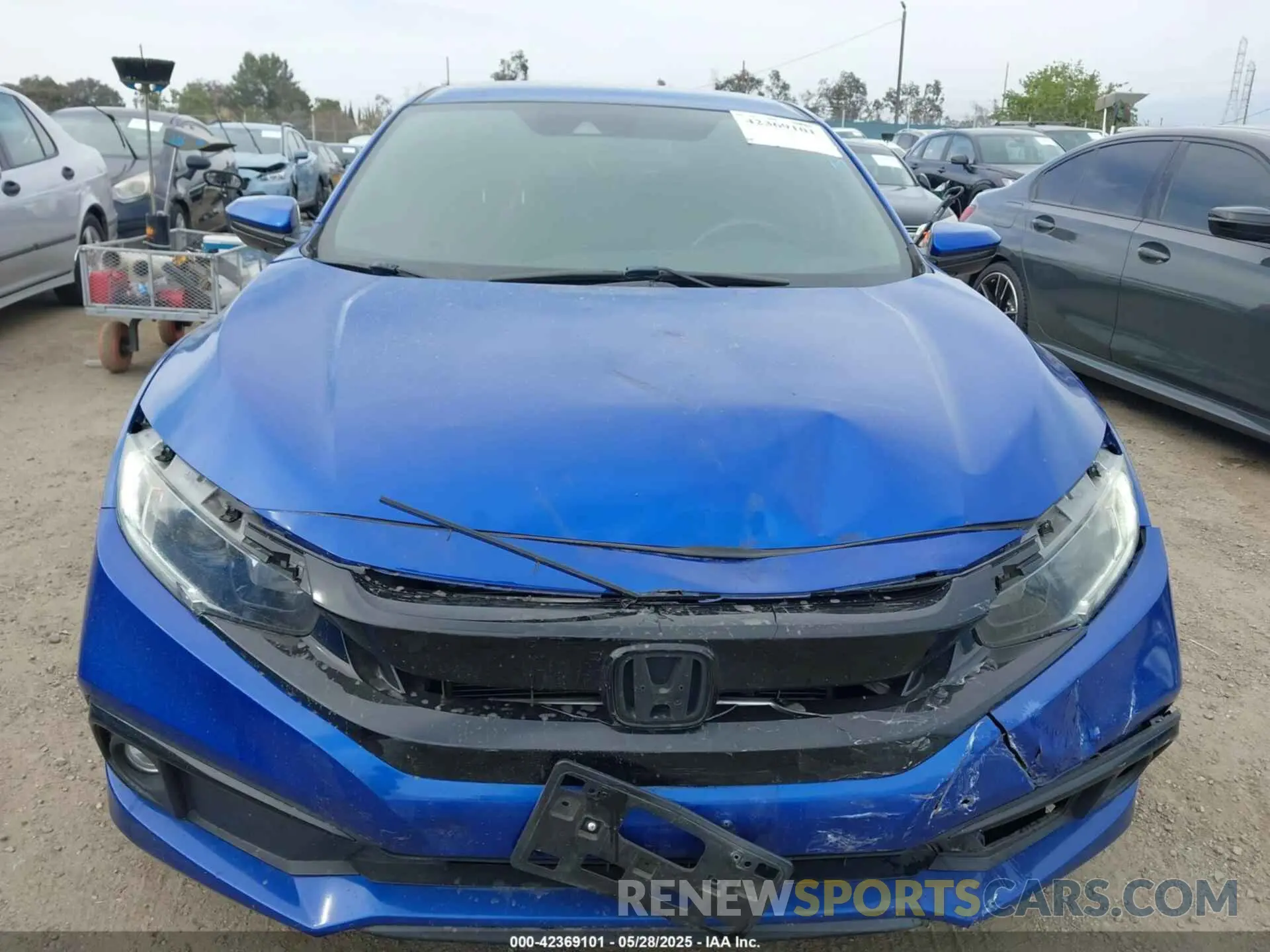 12 Photograph of a damaged car 2HGFC2F88KH504077 HONDA CIVIC 2019
