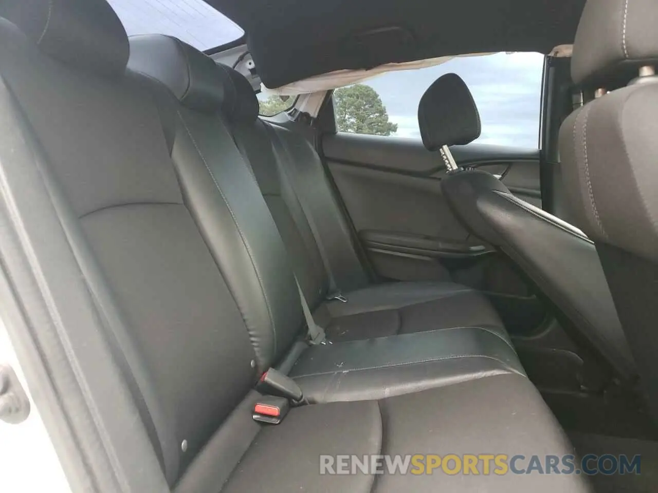 10 Photograph of a damaged car 2HGFC2F88KH505309 HONDA CIVIC 2019
