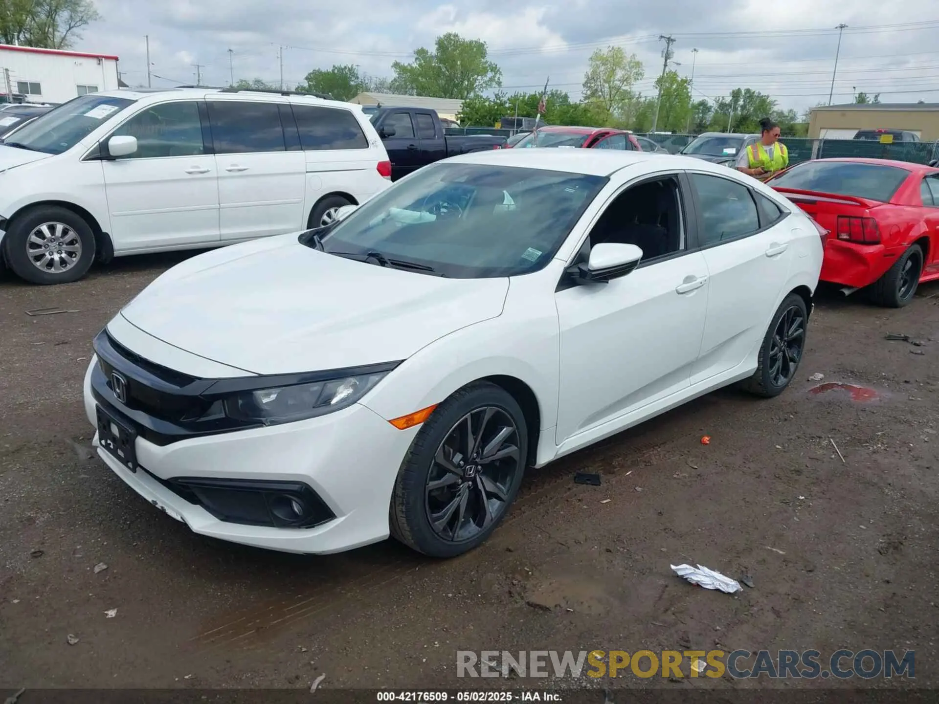 2 Photograph of a damaged car 2HGFC2F88KH529643 HONDA CIVIC 2019