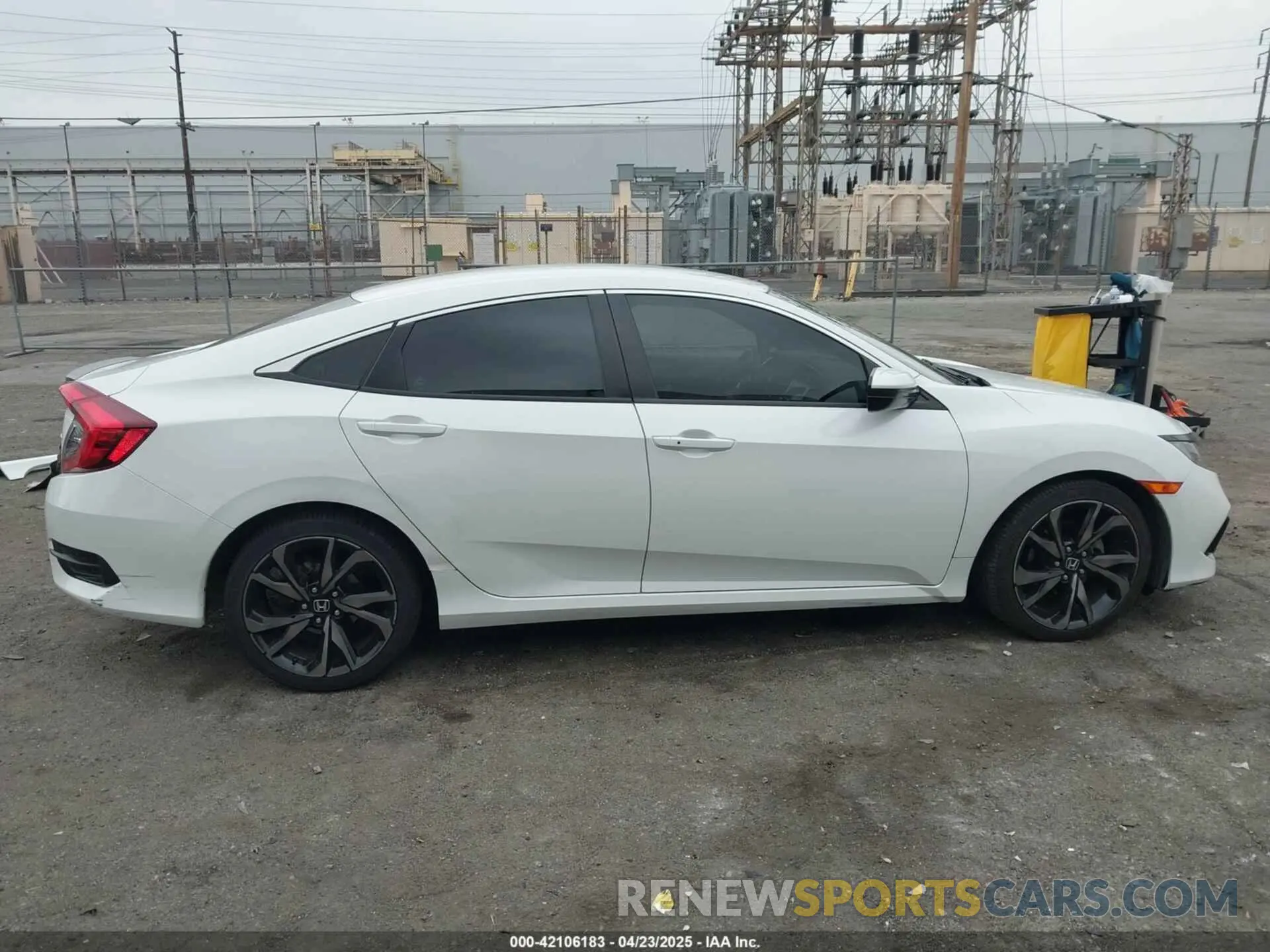 14 Photograph of a damaged car 2HGFC2F88KH533501 HONDA CIVIC 2019