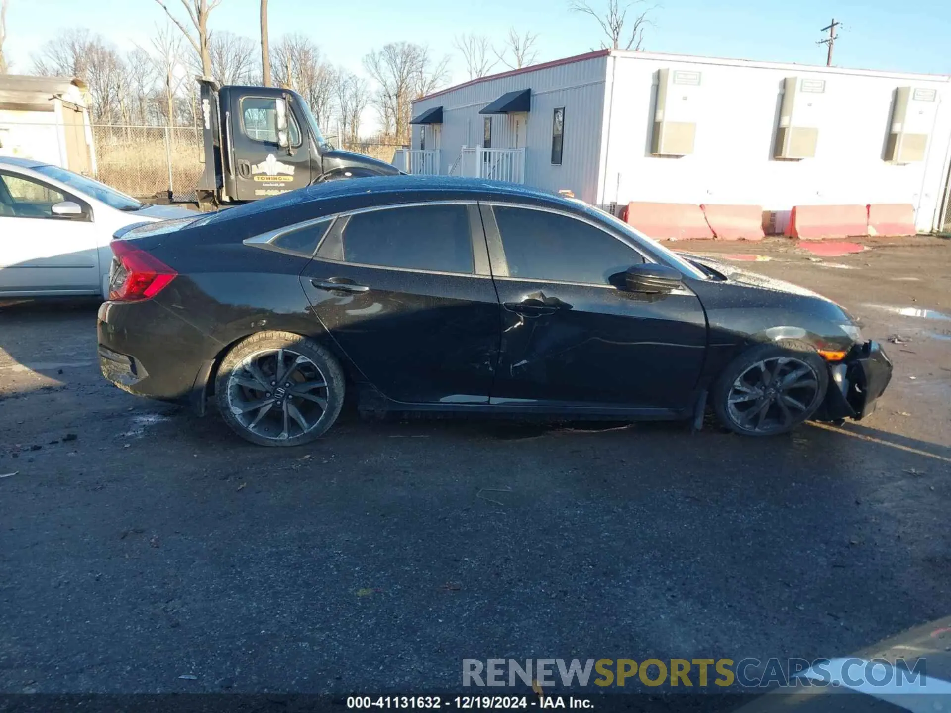 13 Photograph of a damaged car 2HGFC2F88KH557474 HONDA CIVIC 2019