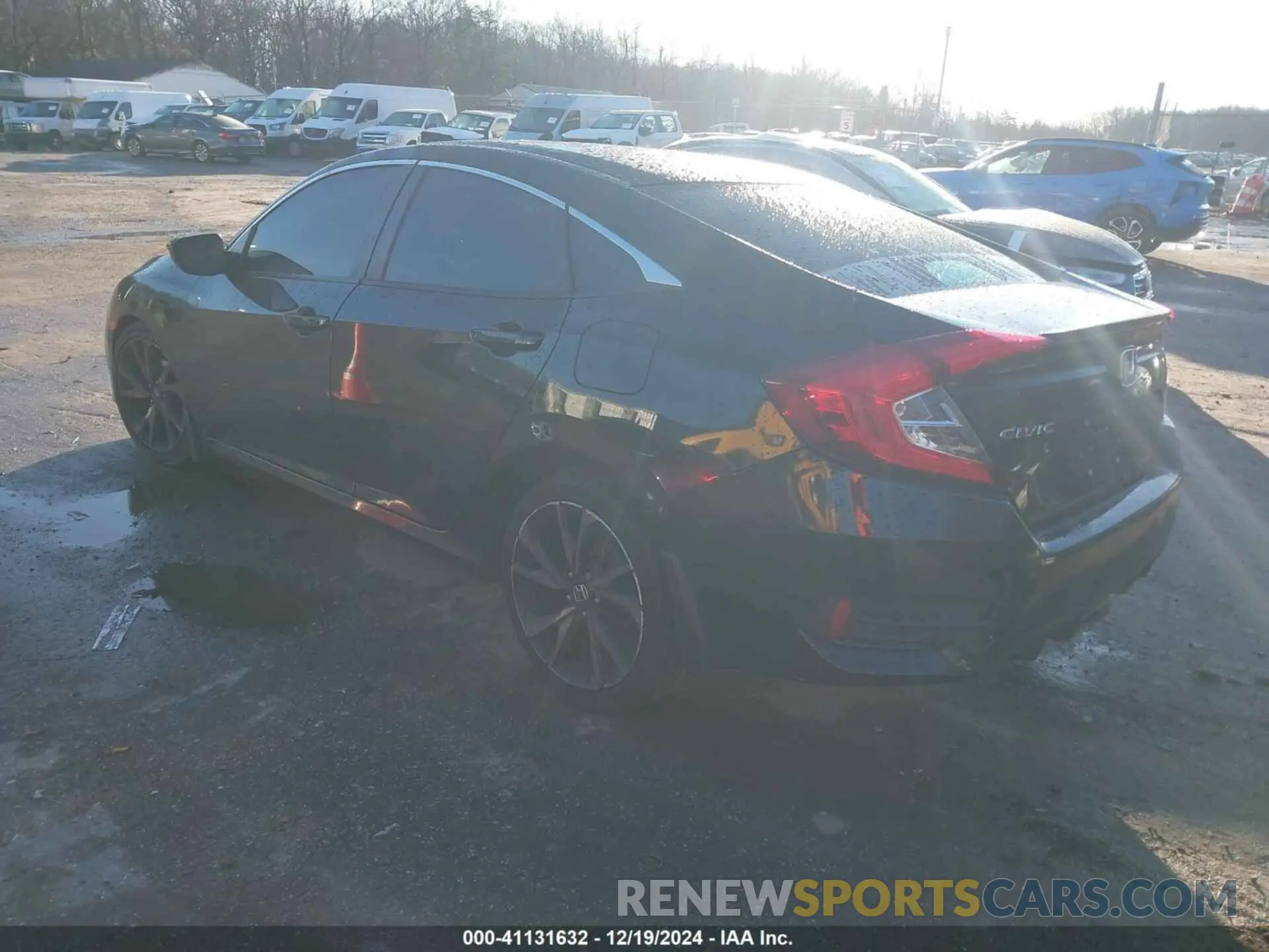 3 Photograph of a damaged car 2HGFC2F88KH557474 HONDA CIVIC 2019