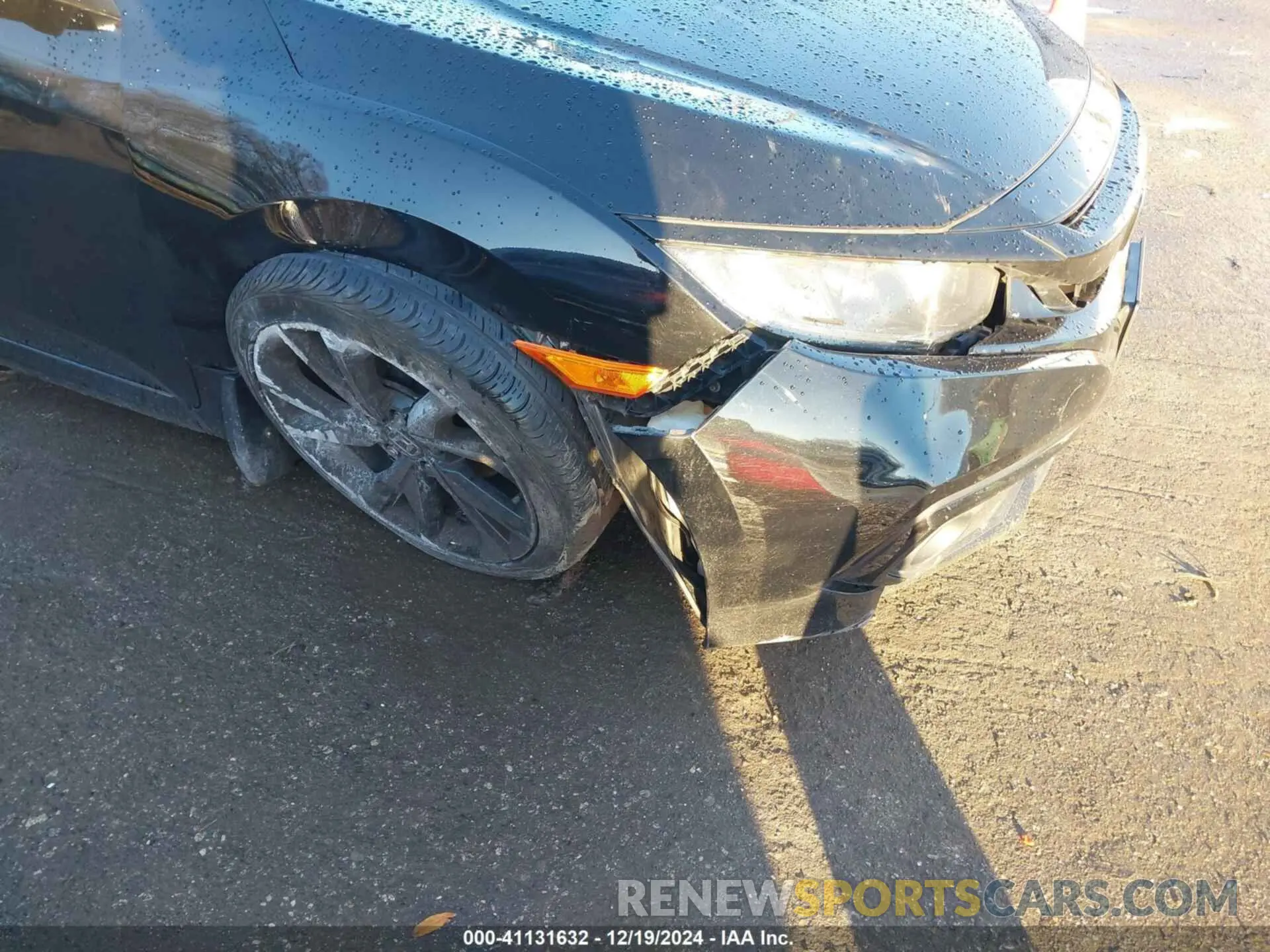 6 Photograph of a damaged car 2HGFC2F88KH557474 HONDA CIVIC 2019