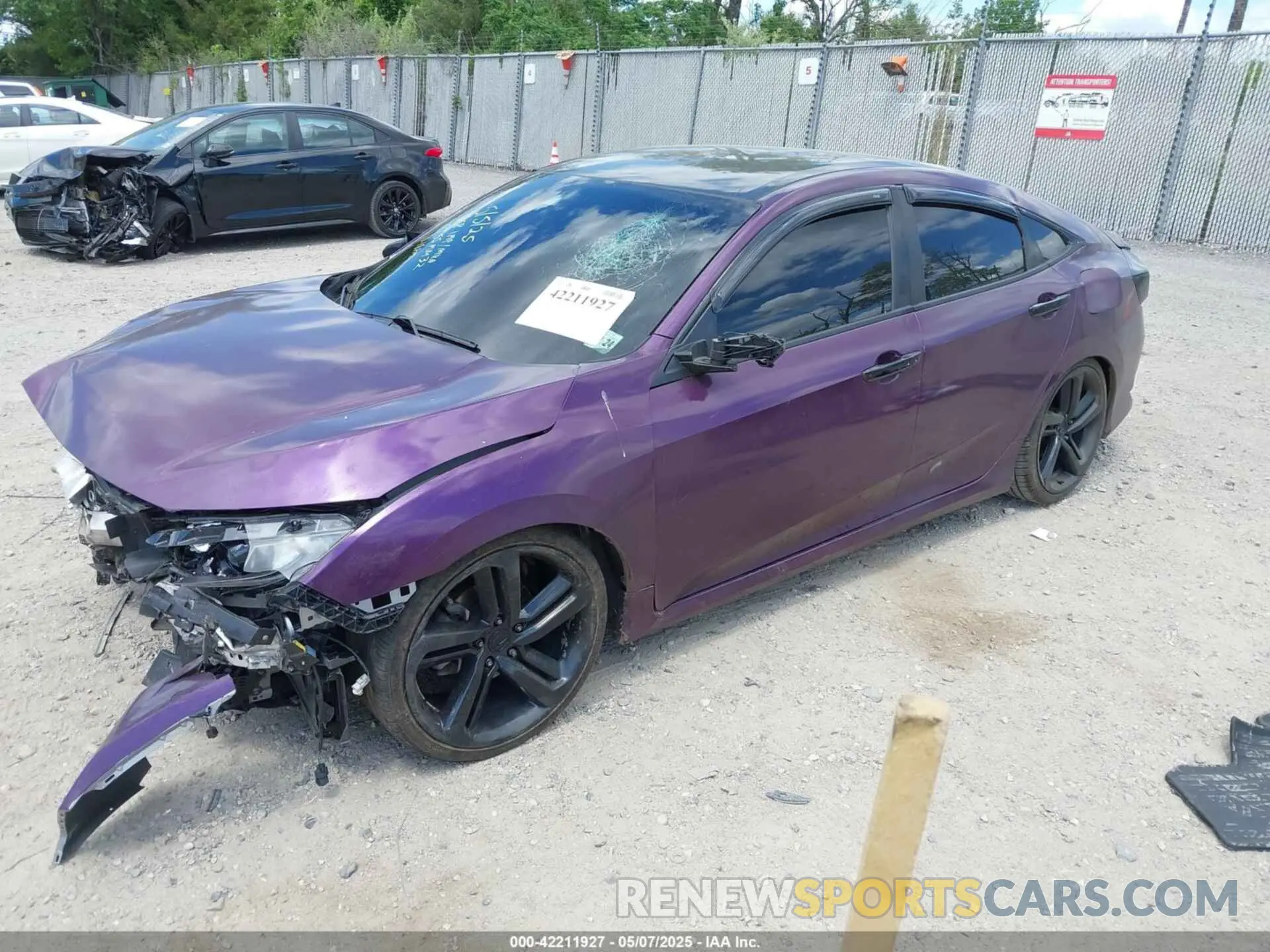 2 Photograph of a damaged car 2HGFC2F88KH583556 HONDA CIVIC 2019