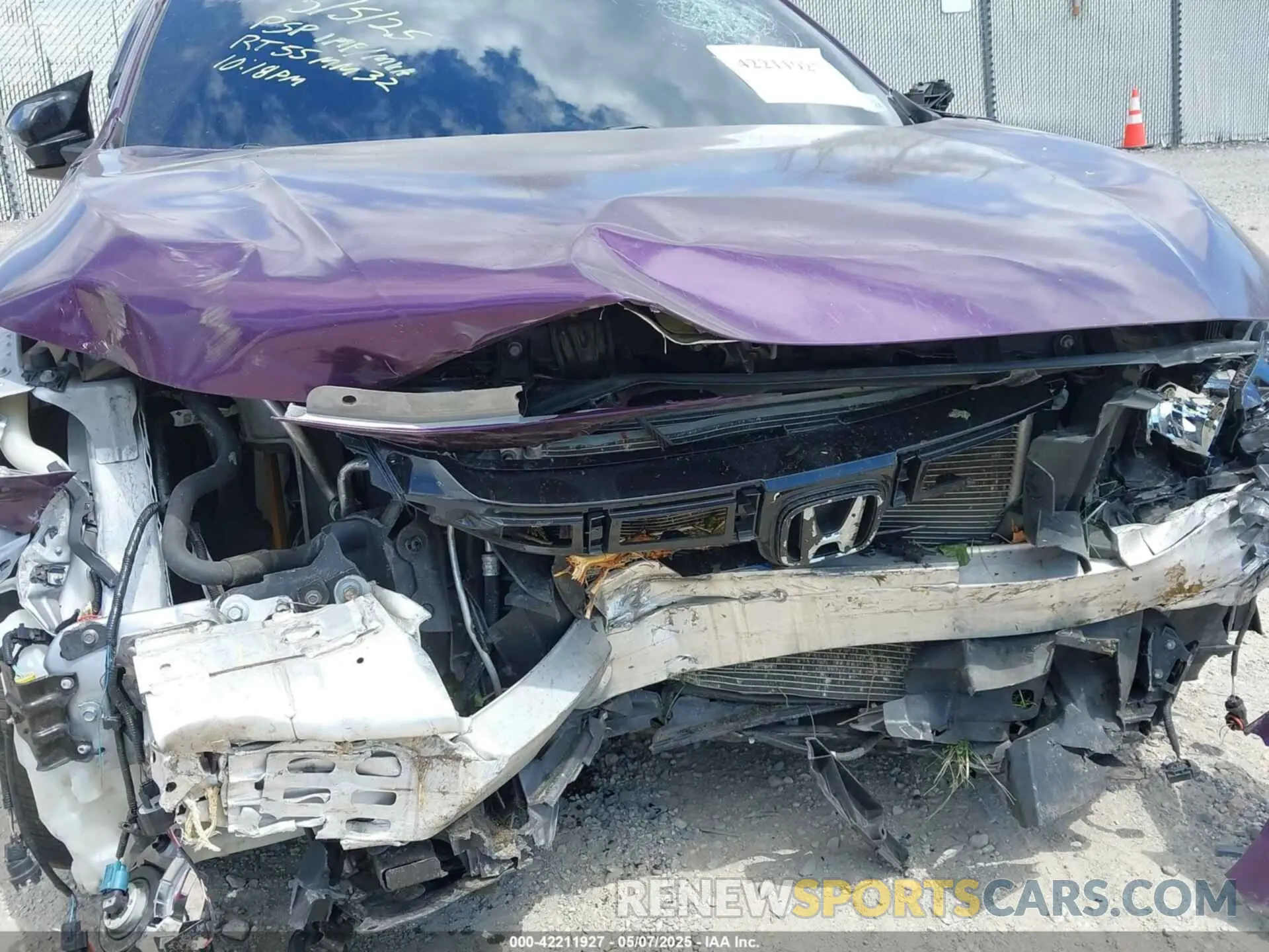 6 Photograph of a damaged car 2HGFC2F88KH583556 HONDA CIVIC 2019