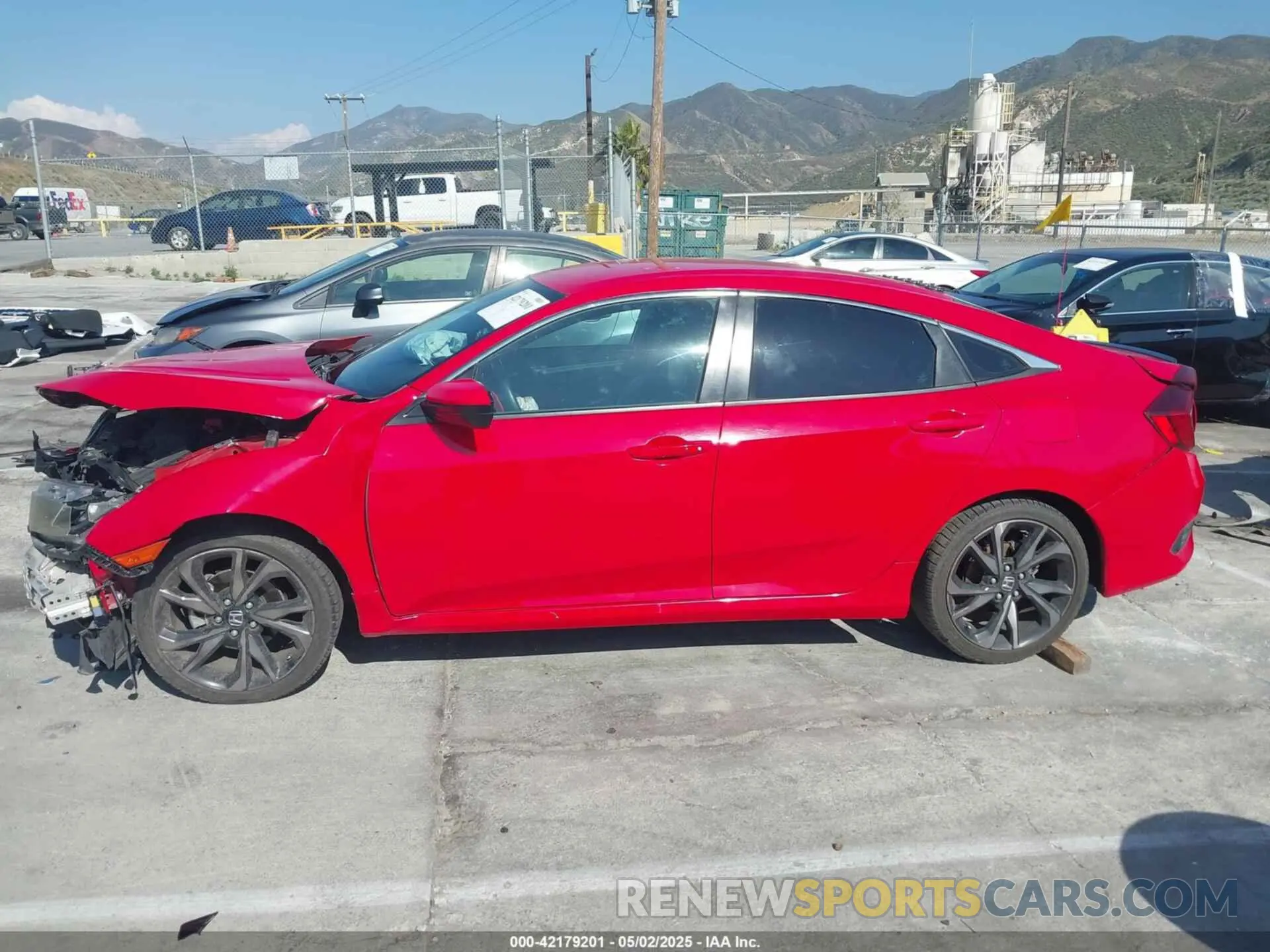 14 Photograph of a damaged car 2HGFC2F89KH525648 HONDA CIVIC 2019