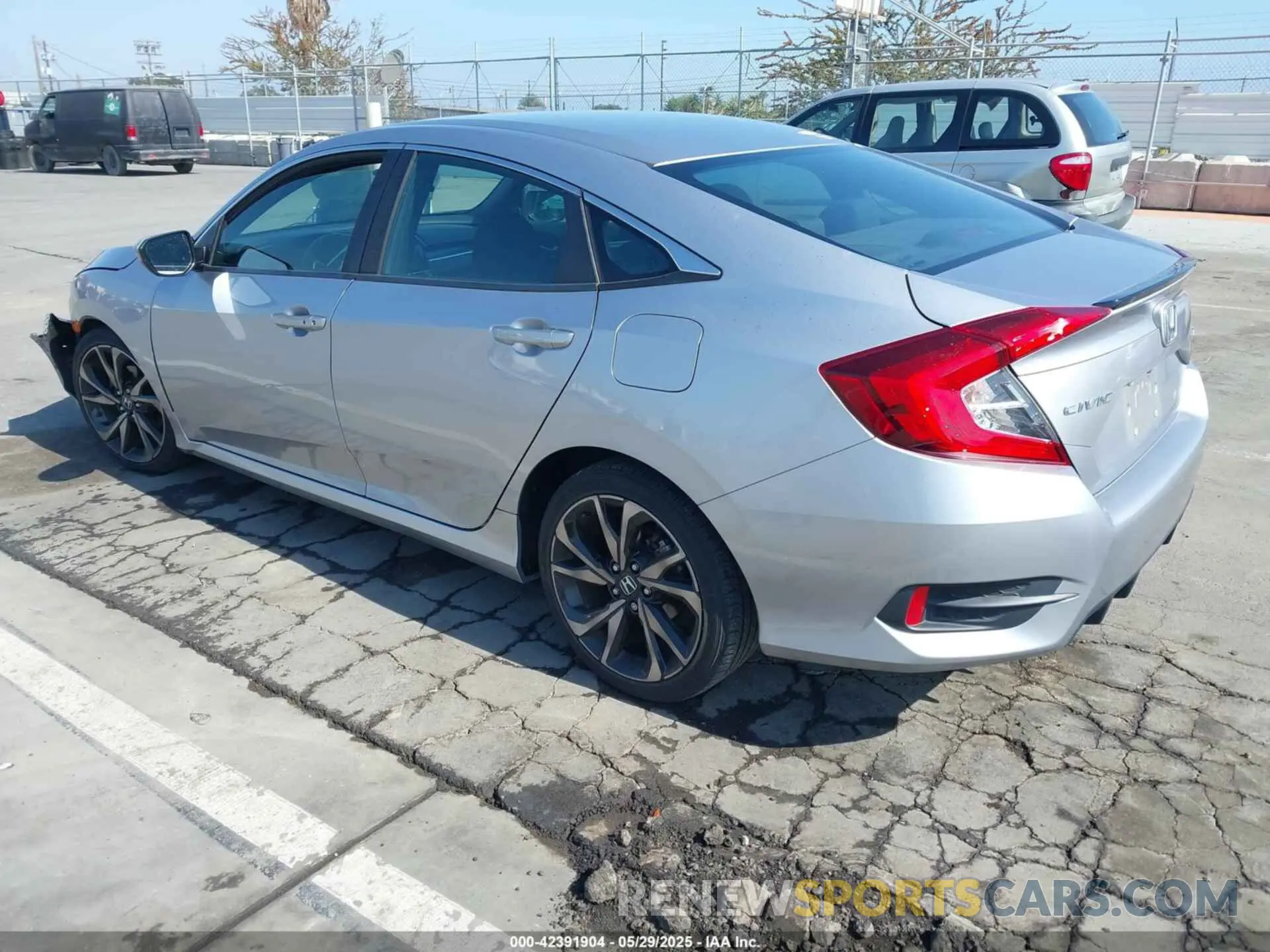 3 Photograph of a damaged car 2HGFC2F89KH531756 HONDA CIVIC 2019