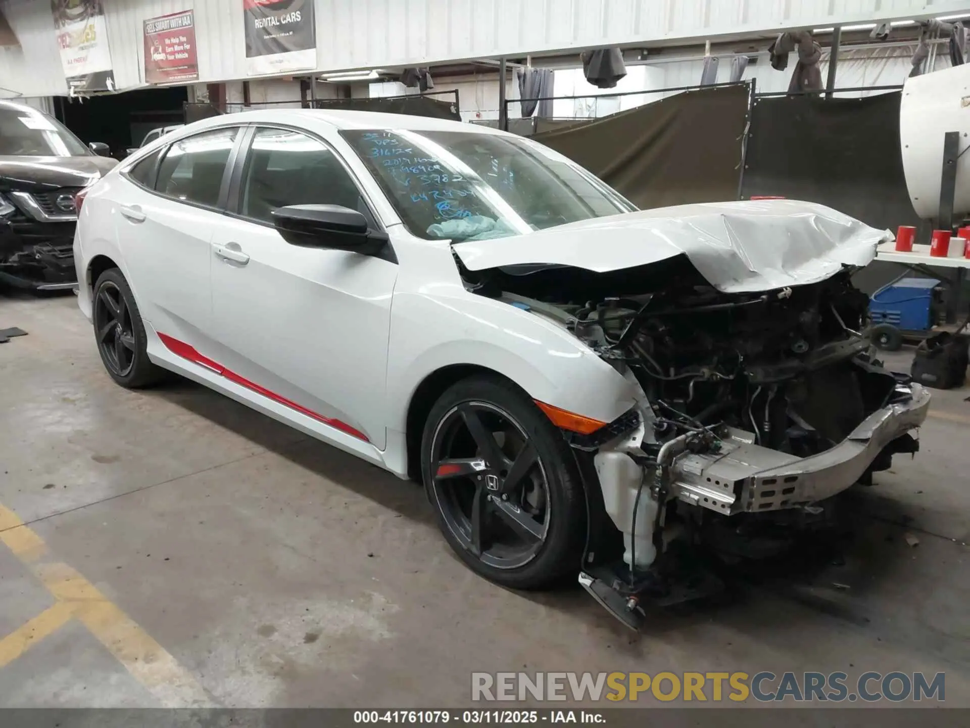 1 Photograph of a damaged car 2HGFC2F89KH533782 HONDA CIVIC 2019