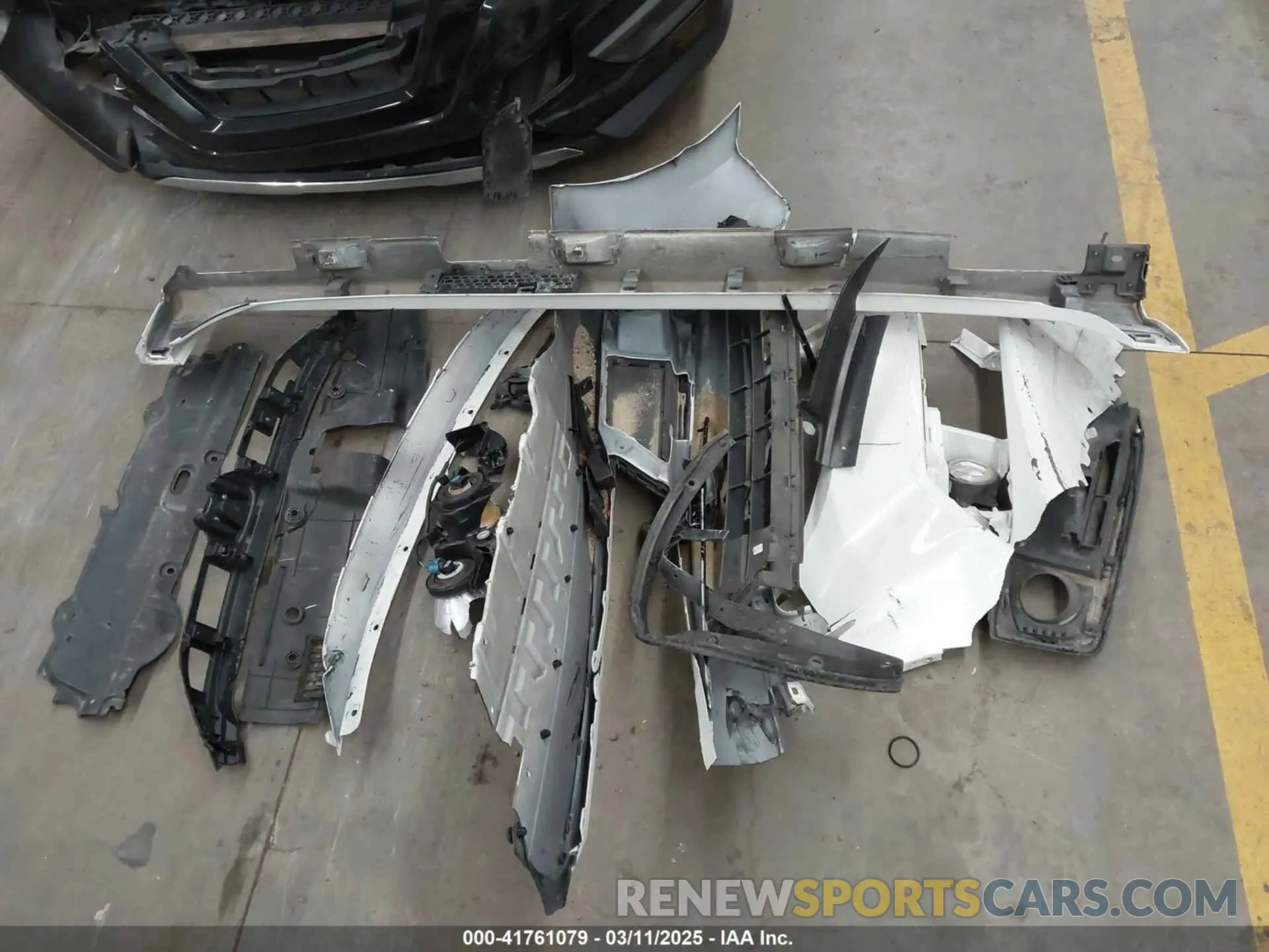 12 Photograph of a damaged car 2HGFC2F89KH533782 HONDA CIVIC 2019