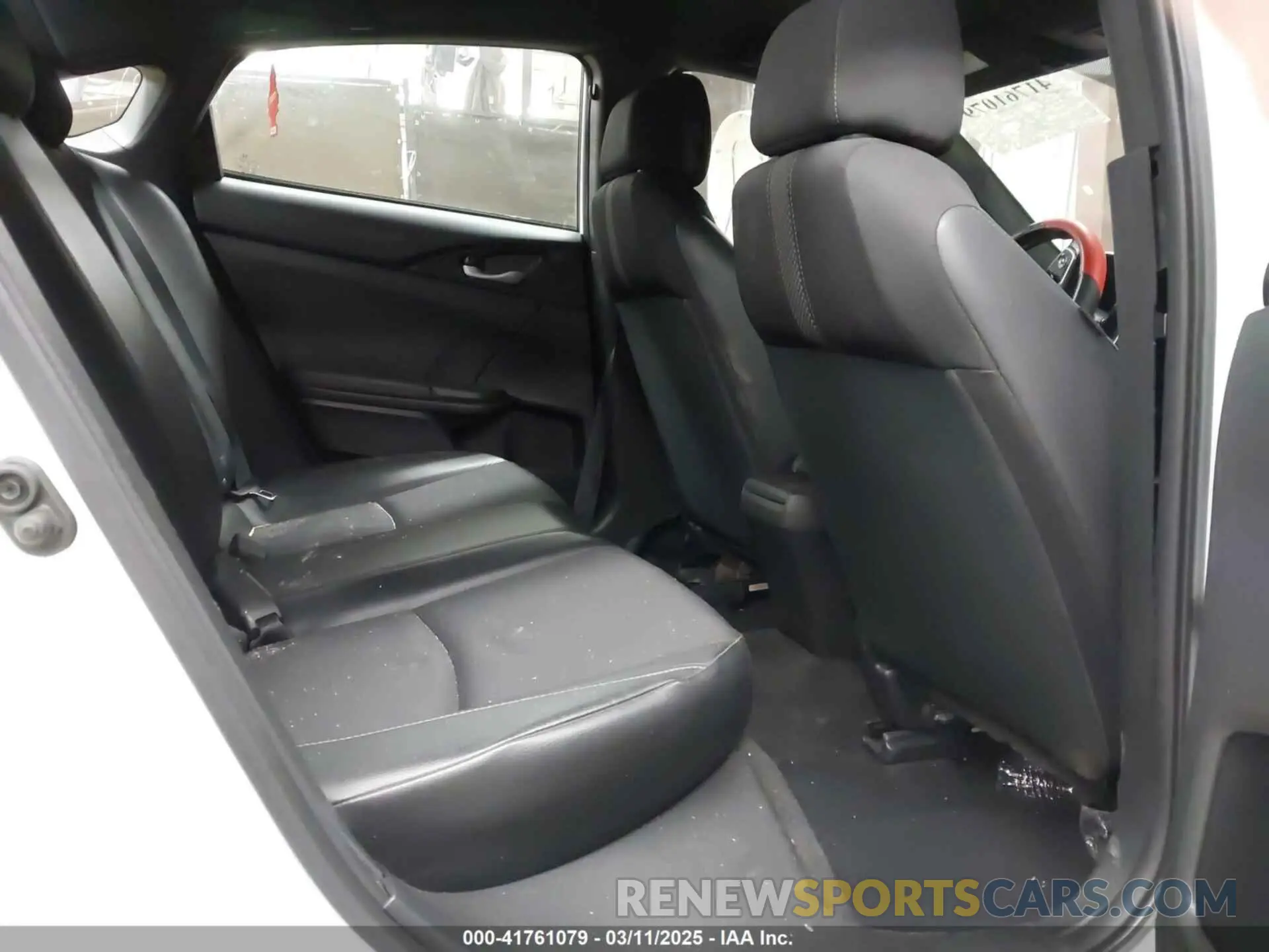 8 Photograph of a damaged car 2HGFC2F89KH533782 HONDA CIVIC 2019