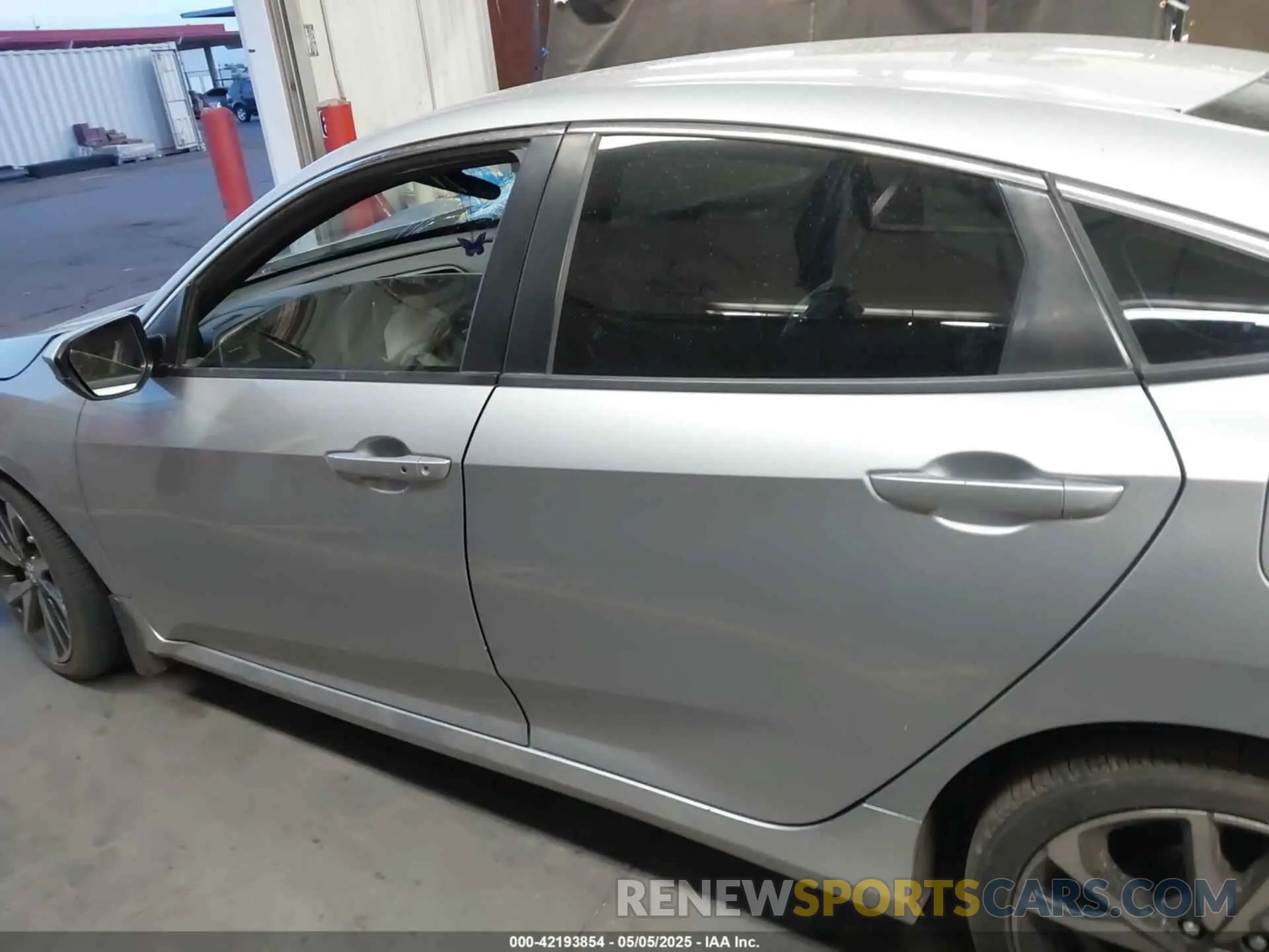 14 Photograph of a damaged car 2HGFC2F89KH587728 HONDA CIVIC 2019