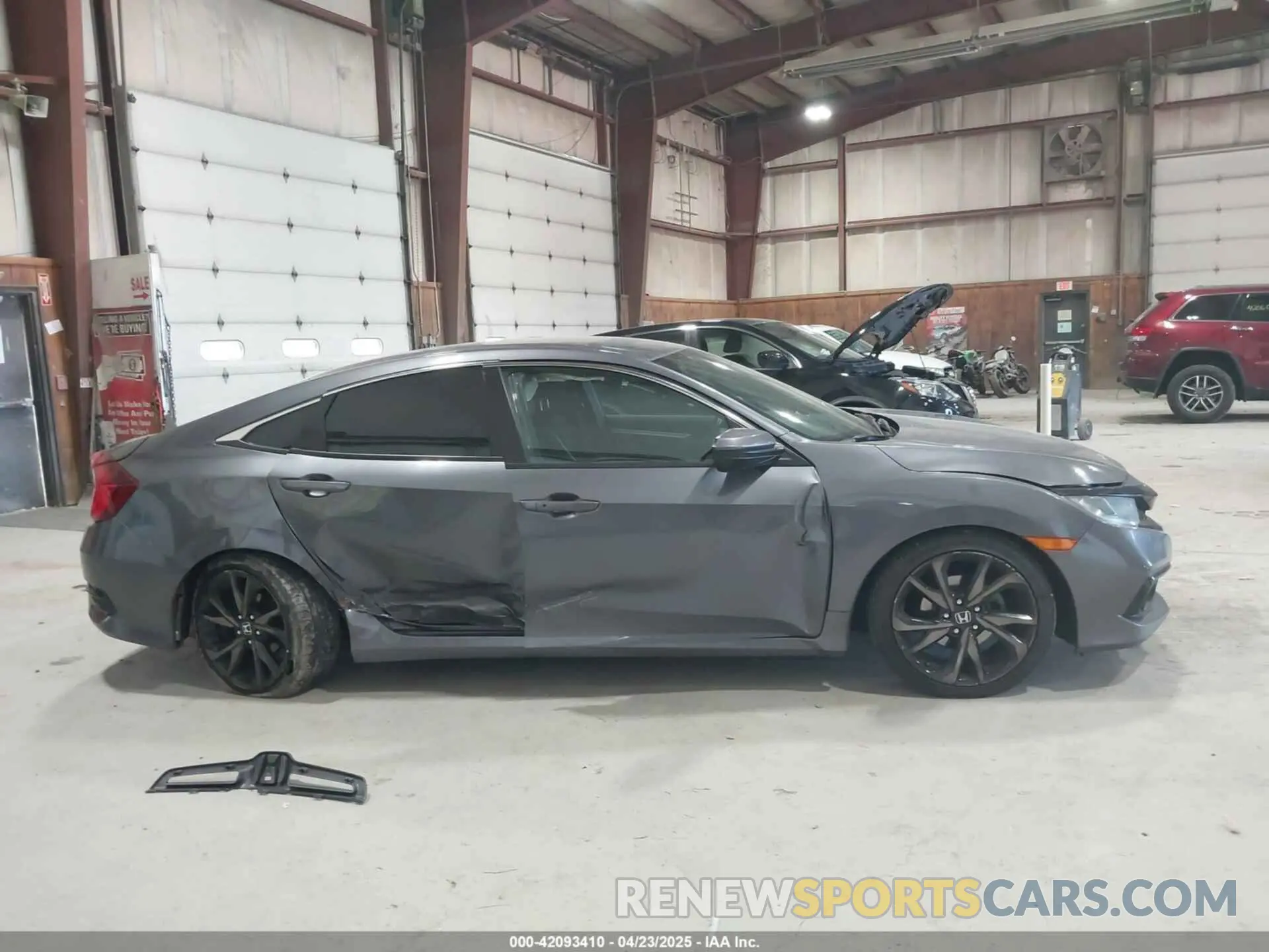 13 Photograph of a damaged car 2HGFC2F89KH601708 HONDA CIVIC 2019