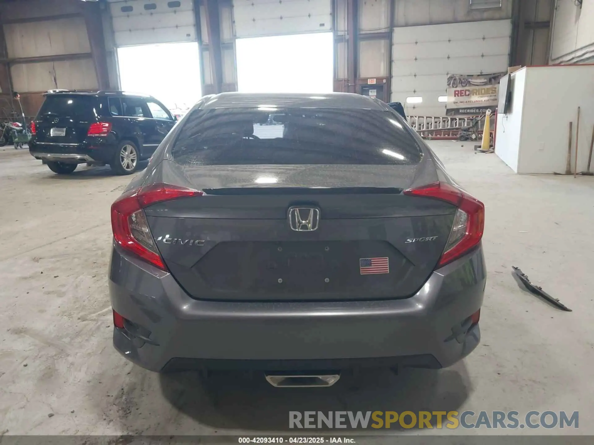 16 Photograph of a damaged car 2HGFC2F89KH601708 HONDA CIVIC 2019